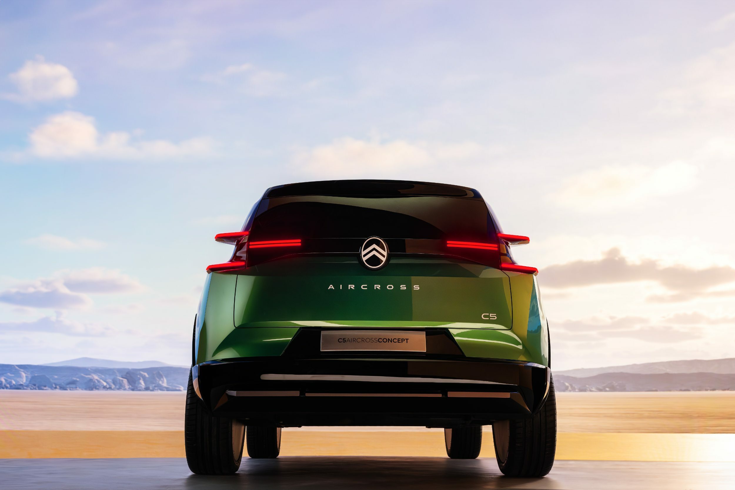 Citroen C5 Aircross Concept Previews A Family-Focused Compact SUV For 2025
