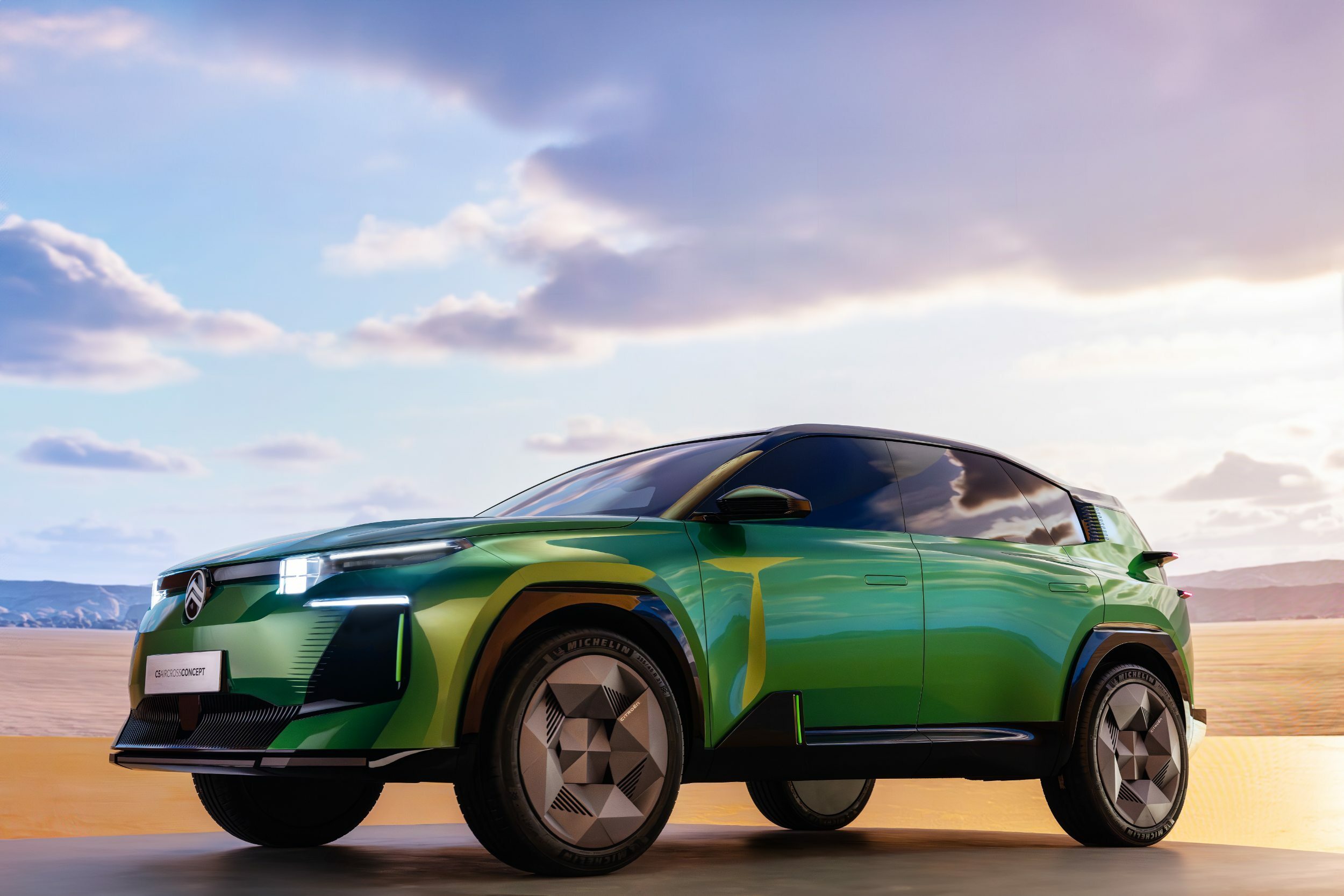 Citroen C5 Aircross Concept Previews A Family-Focused Compact SUV For 2025