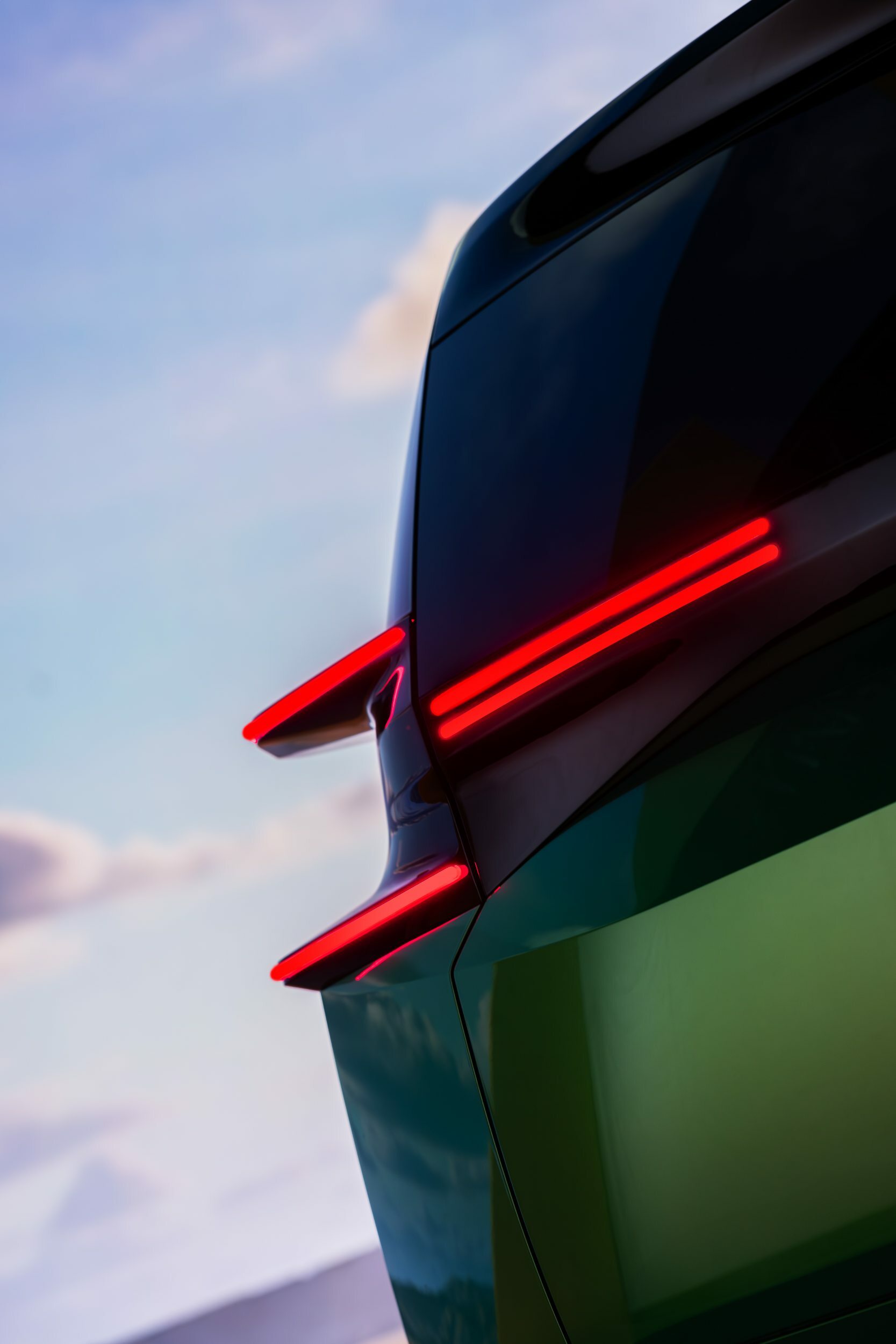 Citroen C5 Aircross Concept Previews A Family-Focused Compact SUV For 2025
