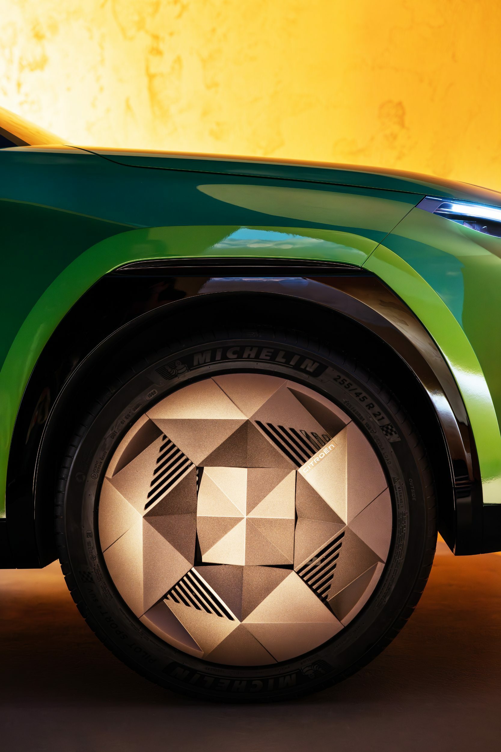Citroen C5 Aircross Concept Previews A Family-Focused Compact SUV For 2025
