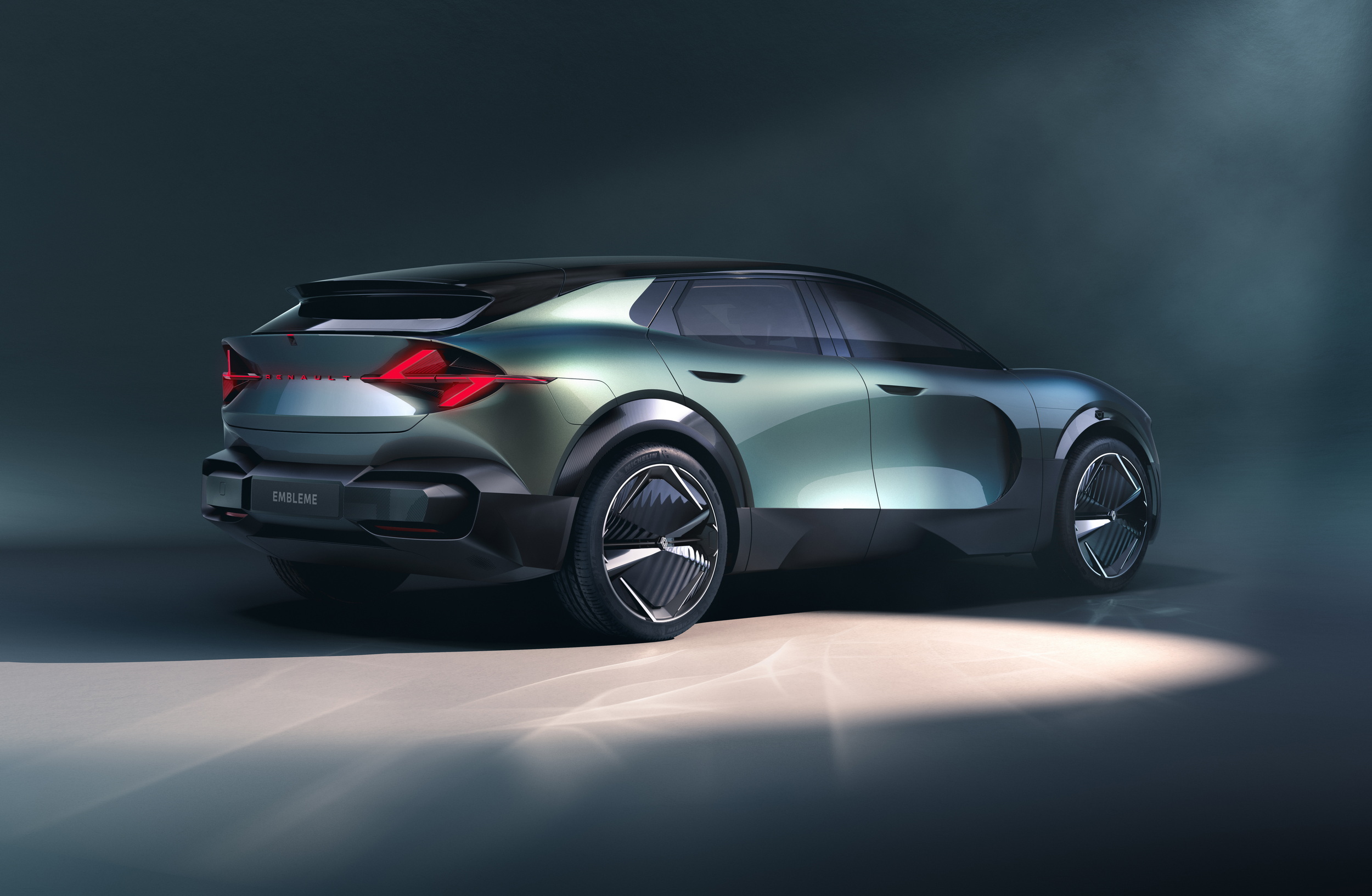 Renault Embleme Concept Is A Sleek FCEV Crossover With Ultra-Low