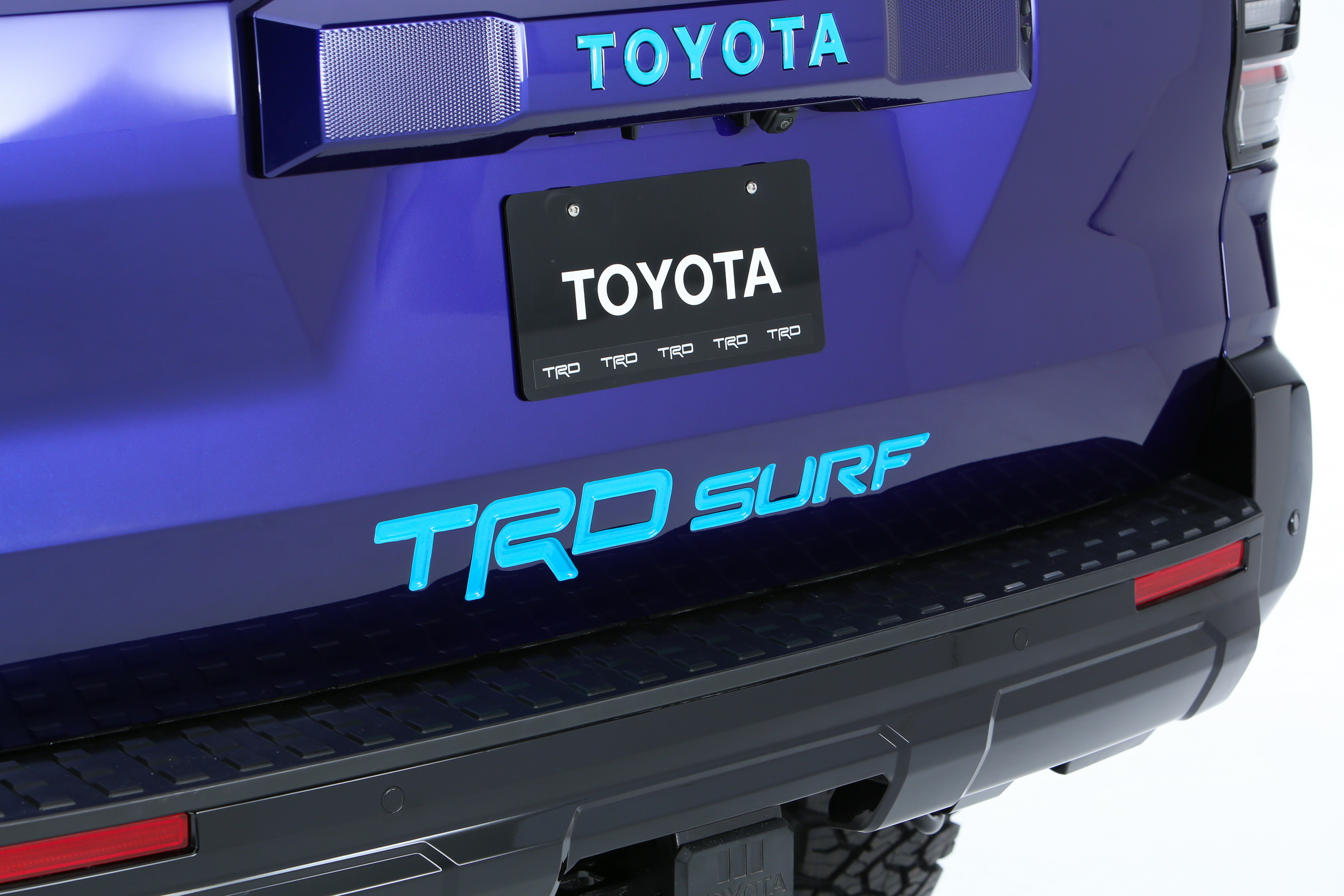 Toyota 4Runner TRD Surf Concept - SEMA 2024 (13)