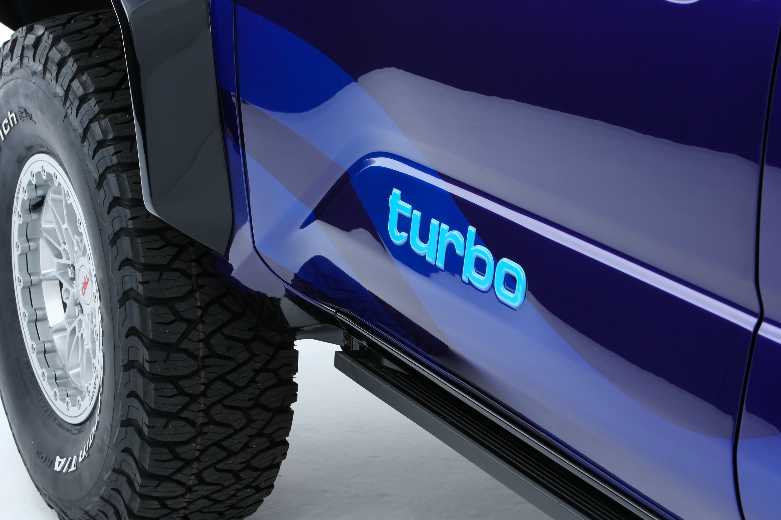 Toyota 4Runner TRD Surf Concept - SEMA 2024 (14)