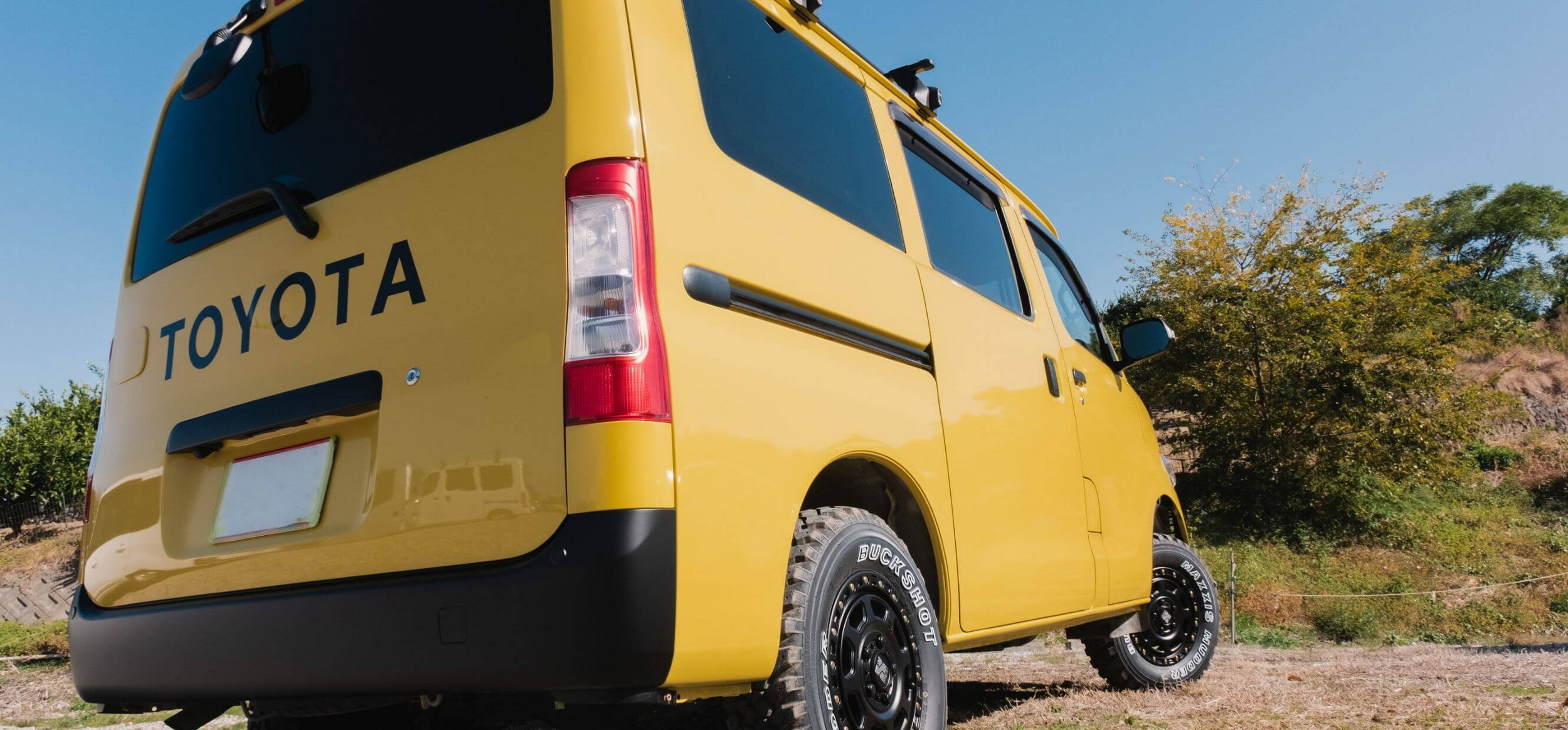 Toyota Town Ace Transforms Into Tiny Off-Roader With Lexus GX Swagger ...