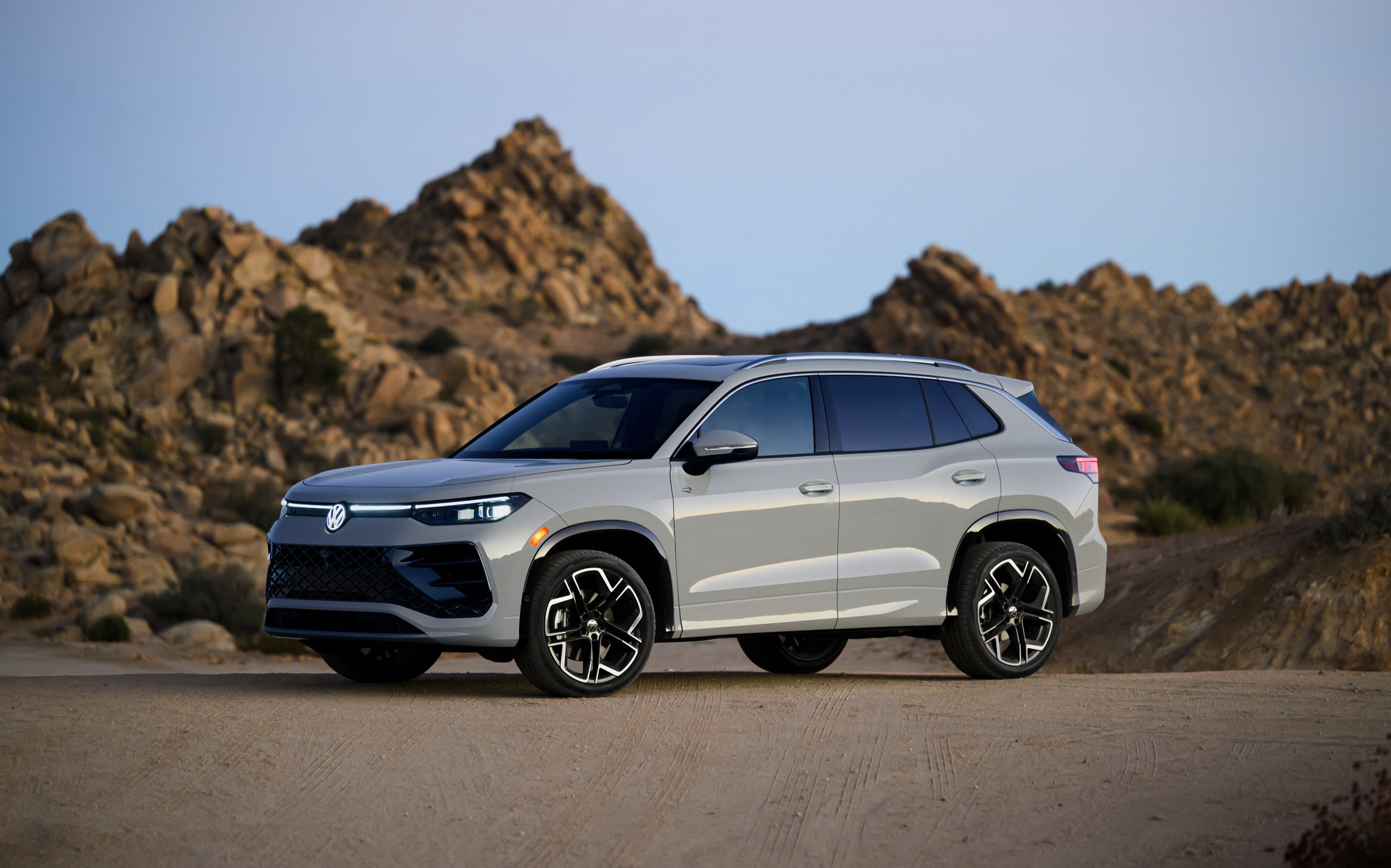 2025 VW Tiguan USA 14