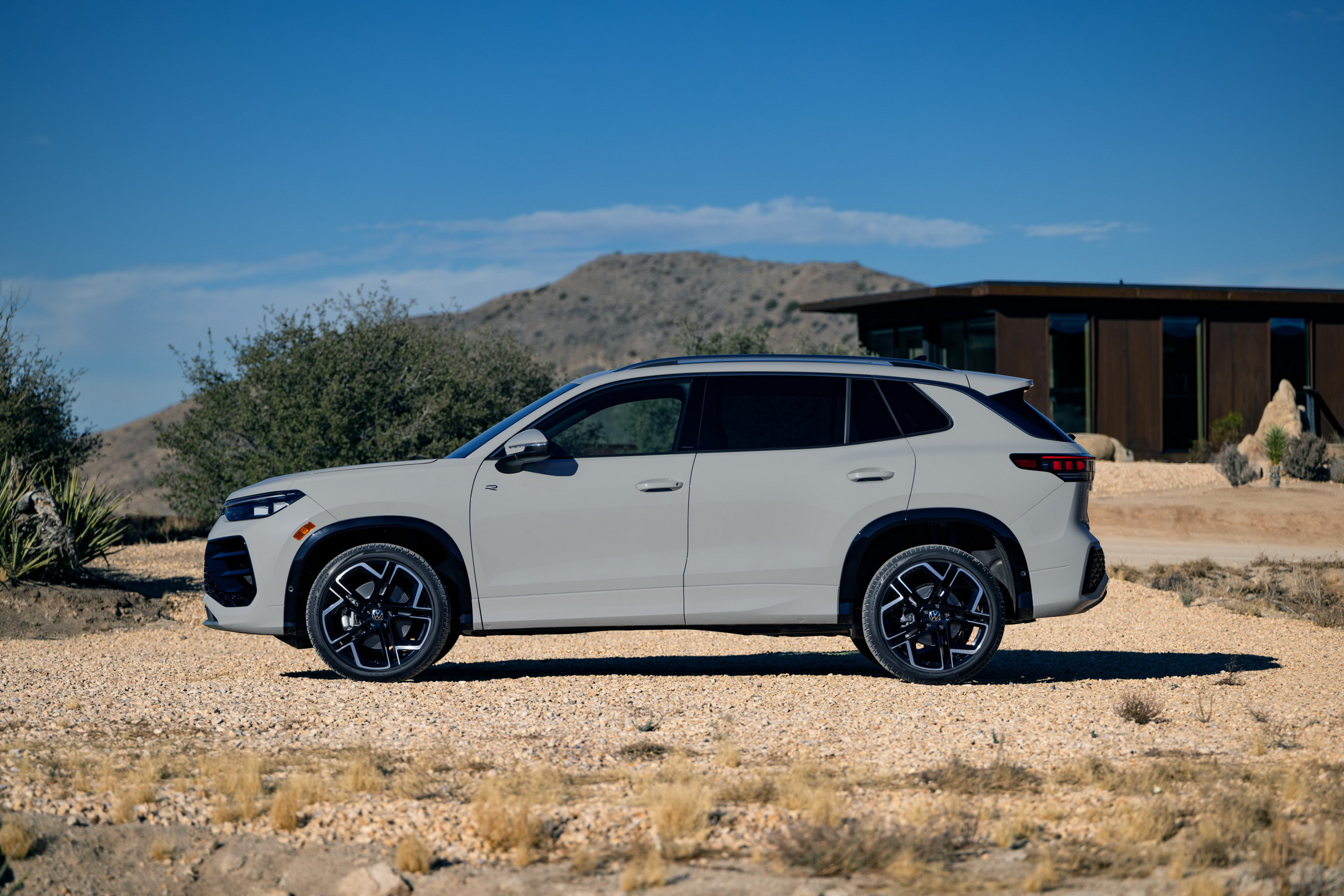 2025 VW Tiguan USA 2