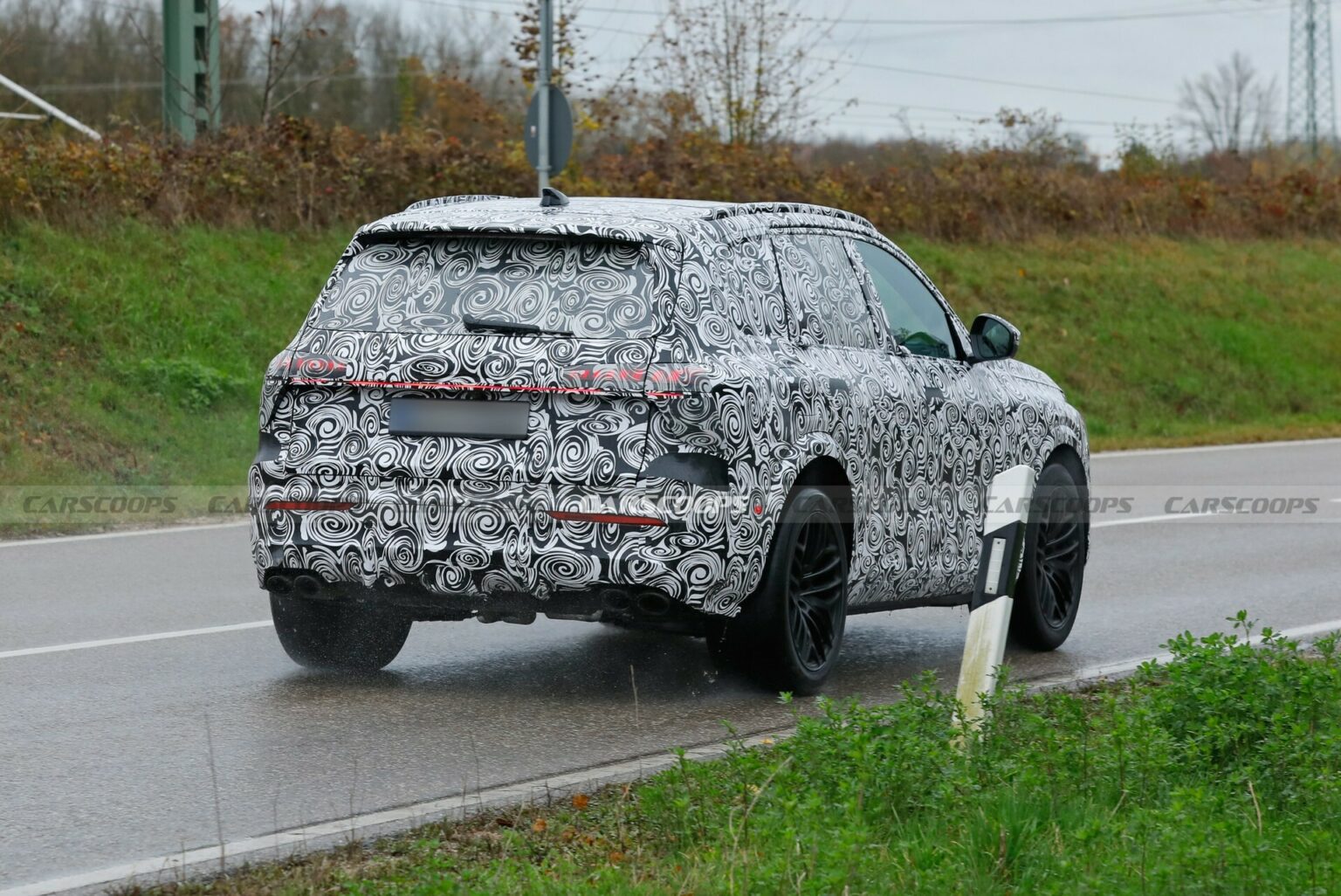 2026 Audi Q7 And SQ7 Show Their Differences In New Spy Photos | Carscoops