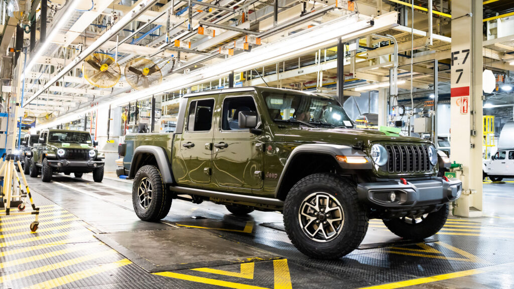  Stellantis To Cut Over 1,100 Jobs In Toledo, Slashing Gladiator Production