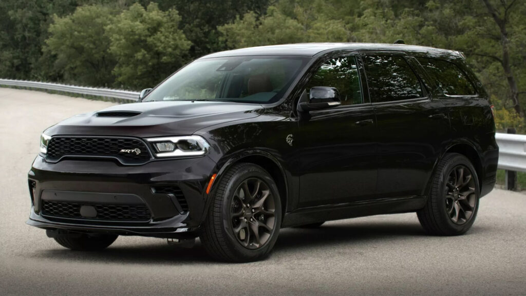  Get A 2025 Durango Hellcat V8 And Save Over $13,000 While You Still Can
