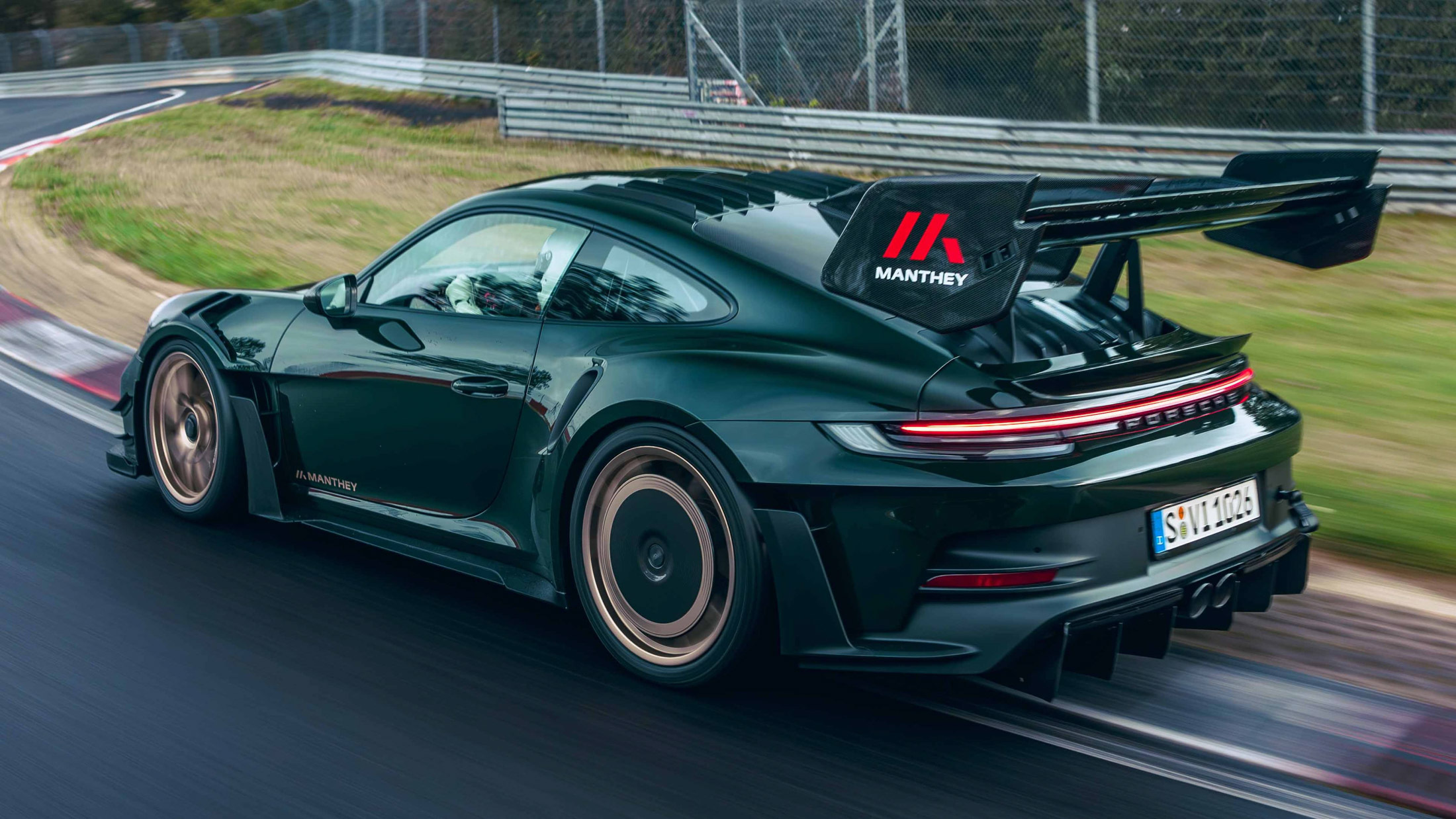 Manthey’s 992 GT3 RS Has No Back Window, Offers An Actual Metric Ton Of Downforce