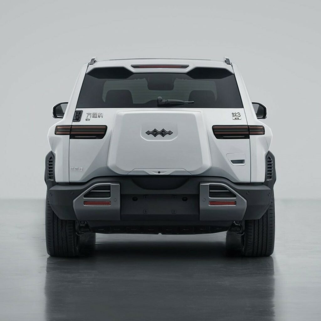  BYD&rsquo;s New Fang Cheng Bao Titanium 3 Electric SUV Sure Has A Funky Design