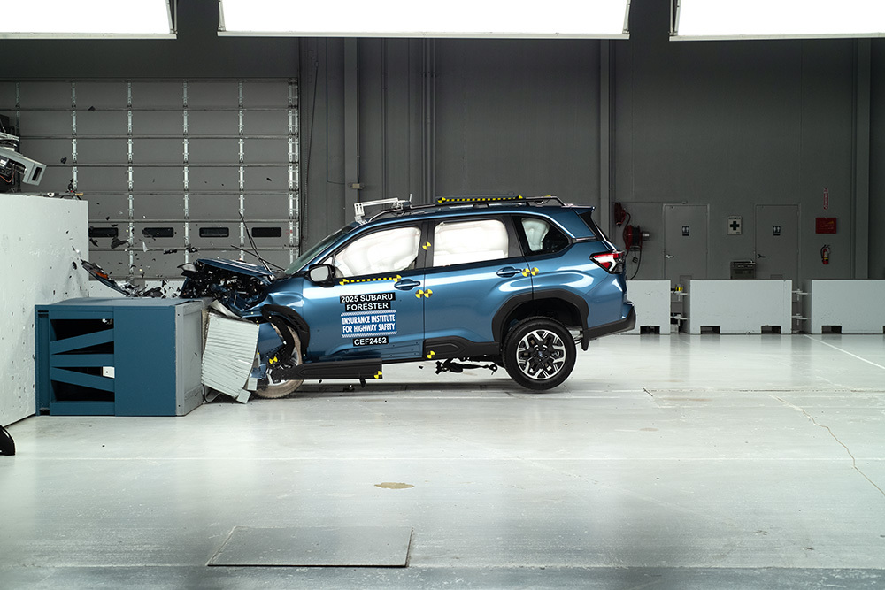 Suburu Rivian Subaru Forester And Rivian R1 Win IIHS Top Safety Pick, Bronco Sport ...