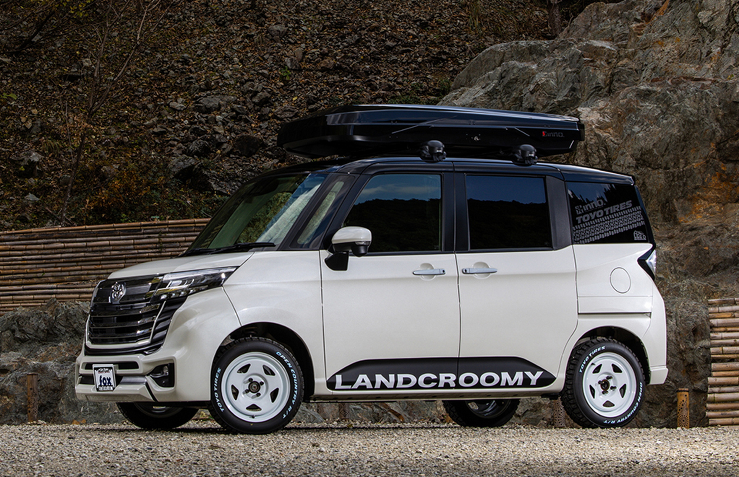 Toyota Roomy - Land Cruiser Kit By ESB Style (10)