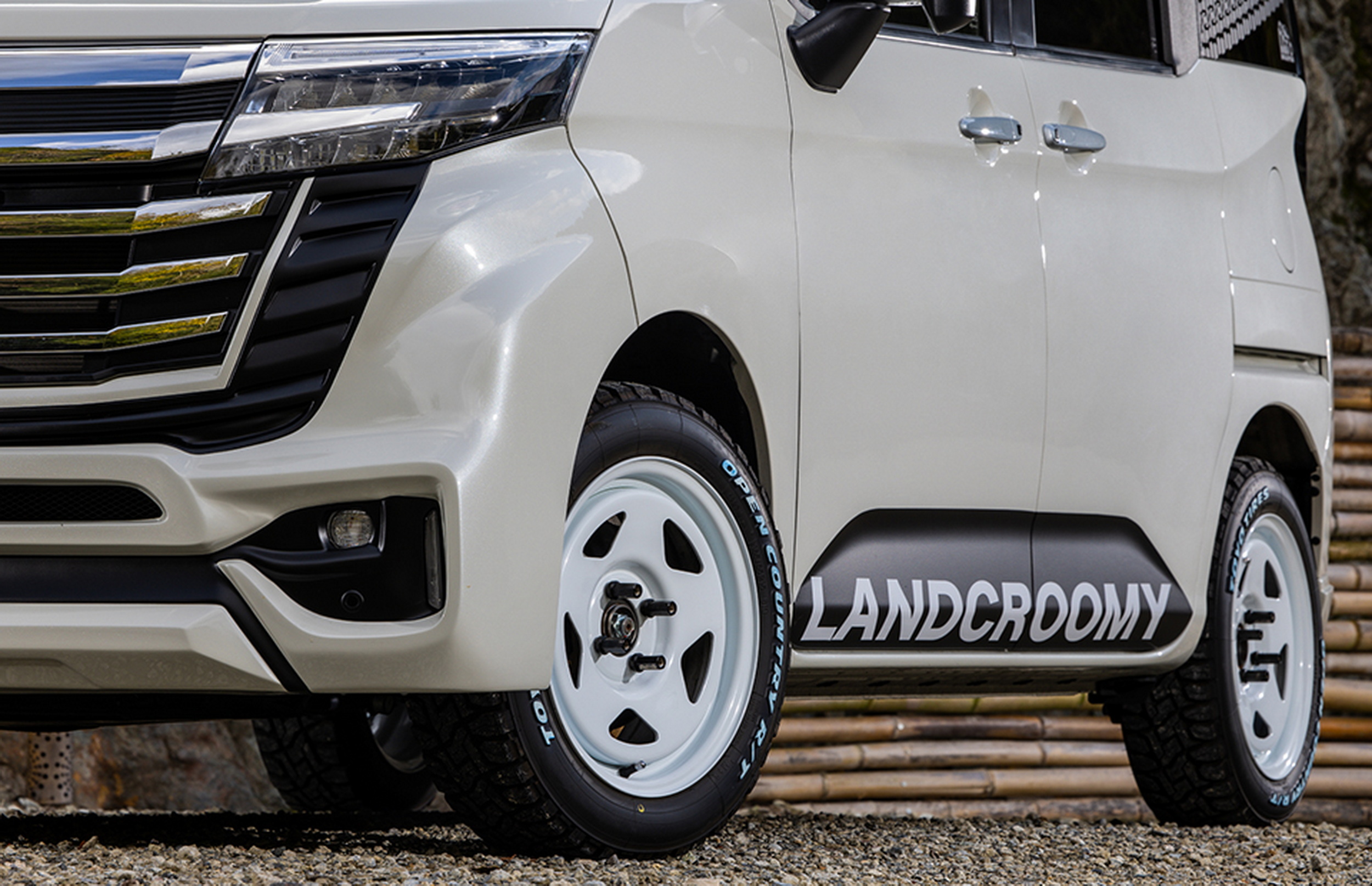 Toyota Roomy - Land Cruiser Kit By ESB Style (17)