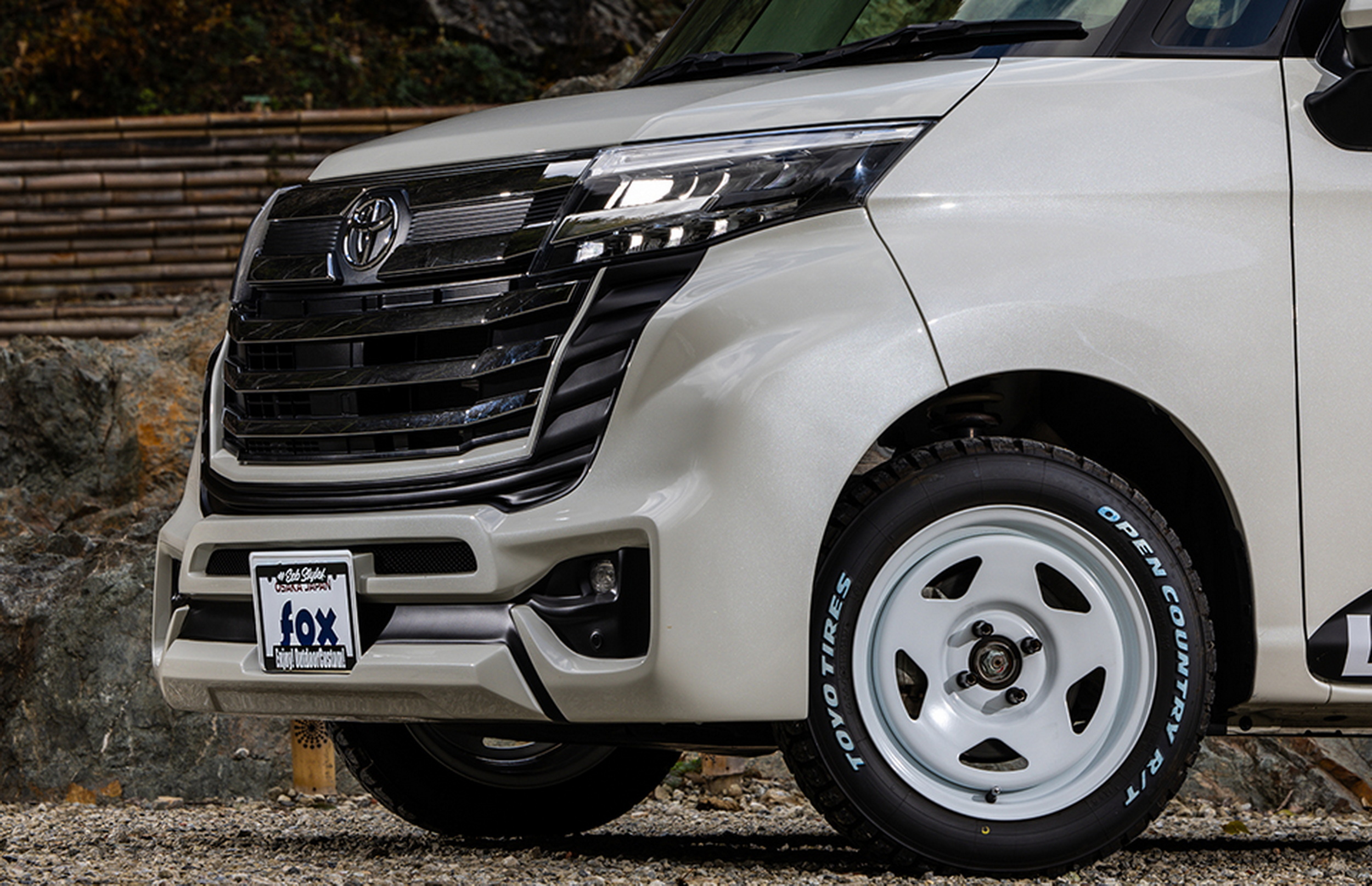 Toyota Roomy - Land Cruiser Kit By ESB Style (18)