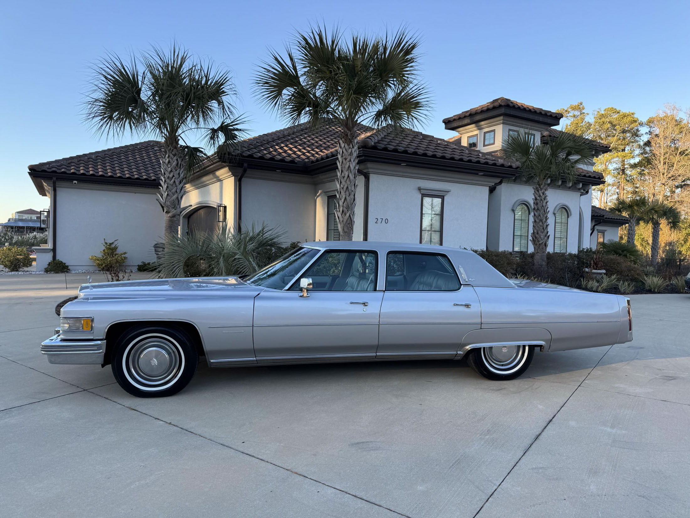 1976 Cadillac Fleetwood Brougham Is 20ft Of Malaise Magnificence