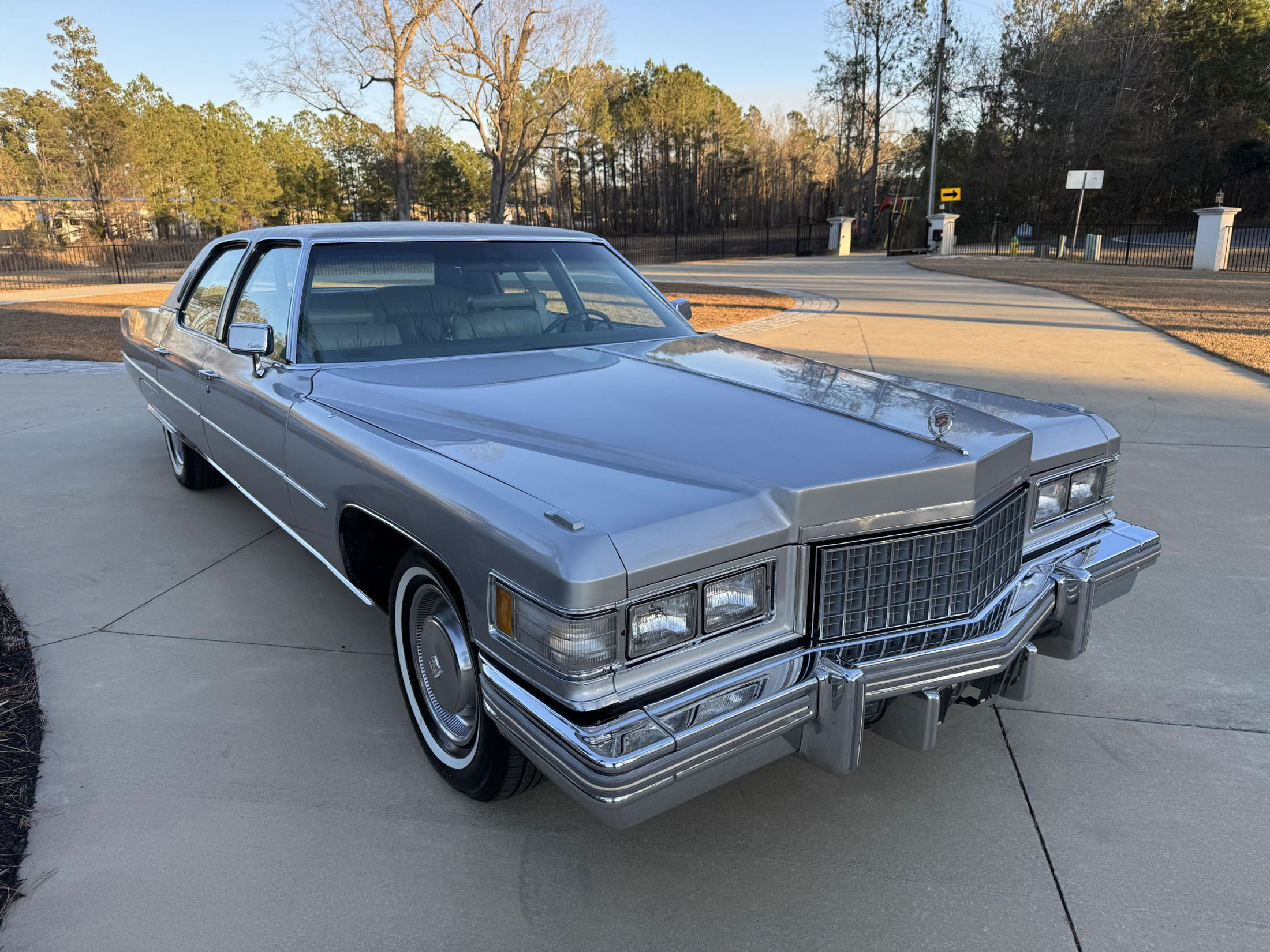 1976 Cadillac Fleetwood Brougham Is 20ft Of Malaise Magnificence