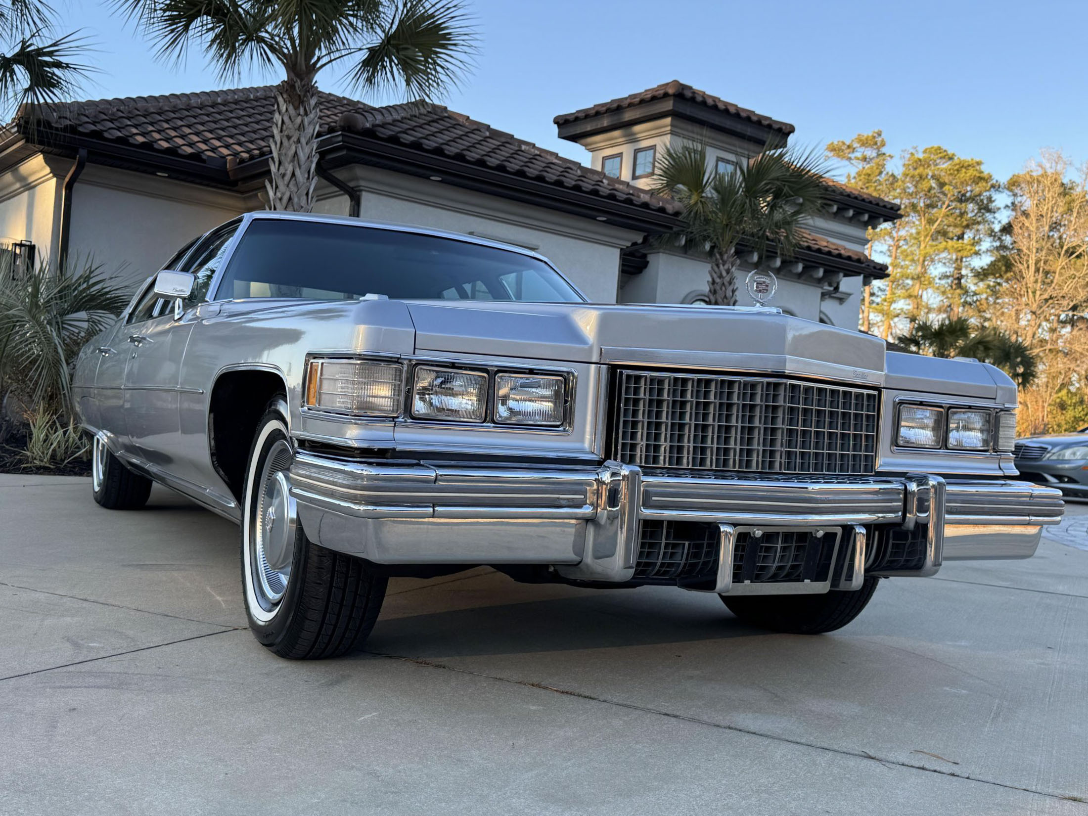1976 Cadillac Fleetwood Brougham Is 20ft Of Malaise Magnificence