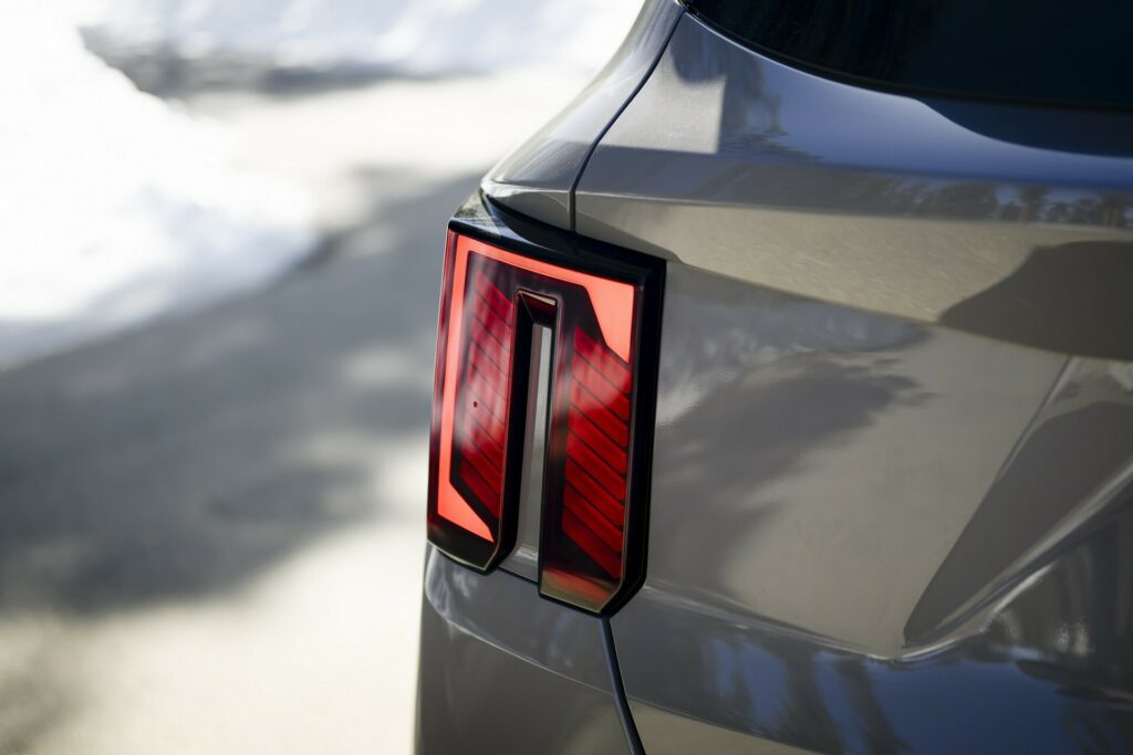  75,000 Kia Sorentos Could Have Their Lights Go Out