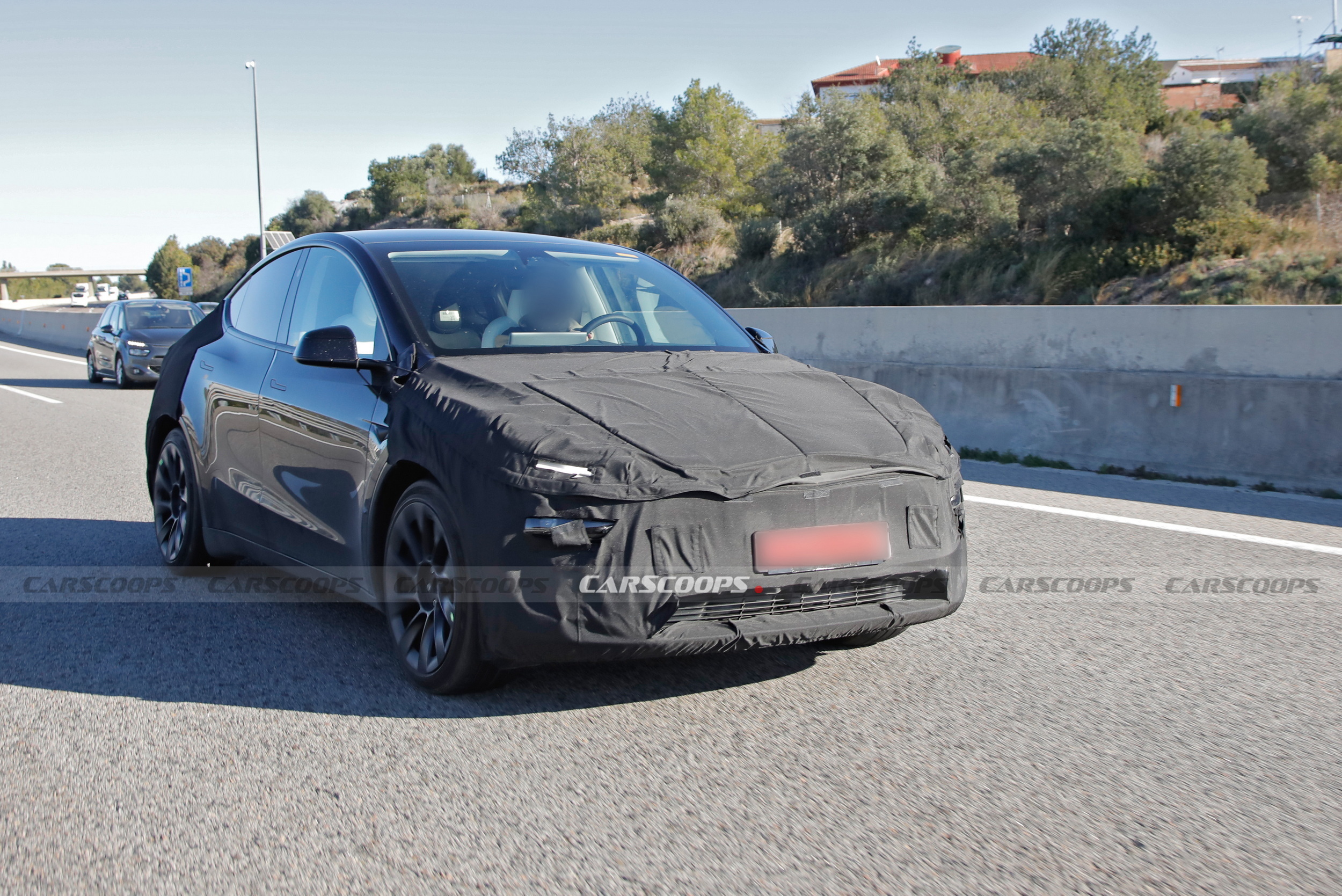 2026 Tesla Model Y Juniper - Scoop (16)