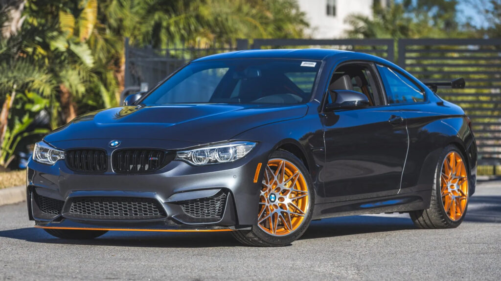  This 538-Mile 2016 BMW M4 GTS Is The Closest You’ll Get To A New One