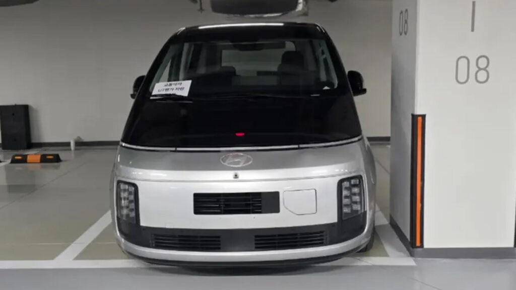  2026 Hyundai Staria Electric Minivan Has The VW ID. Buzz In Its Sights