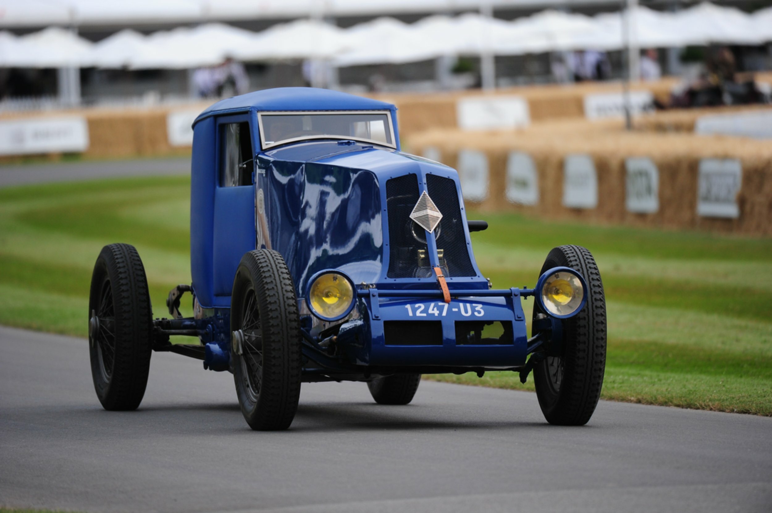 RARE REMORQUE 4 roues du Renault Fainéant 7 T verte de la marque CIJ