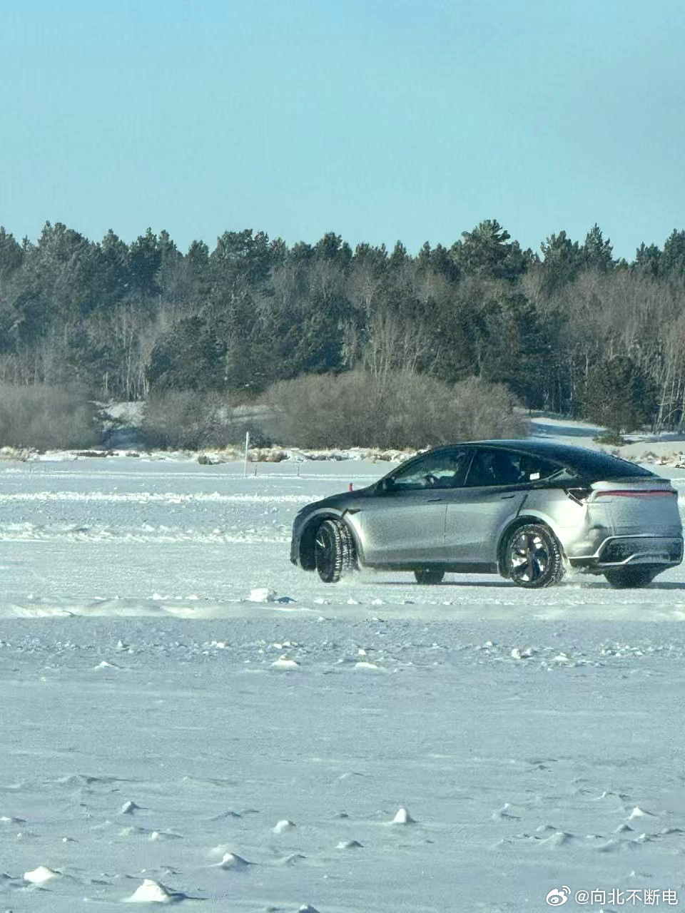 Tesla Model Y Juniper 2026 5 copy