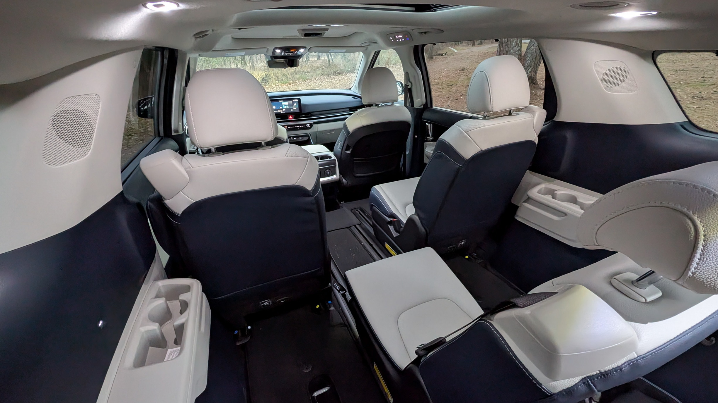 2025 Kia Carnival Hybrid Review: Smart Updates Make A Good Minivan ...