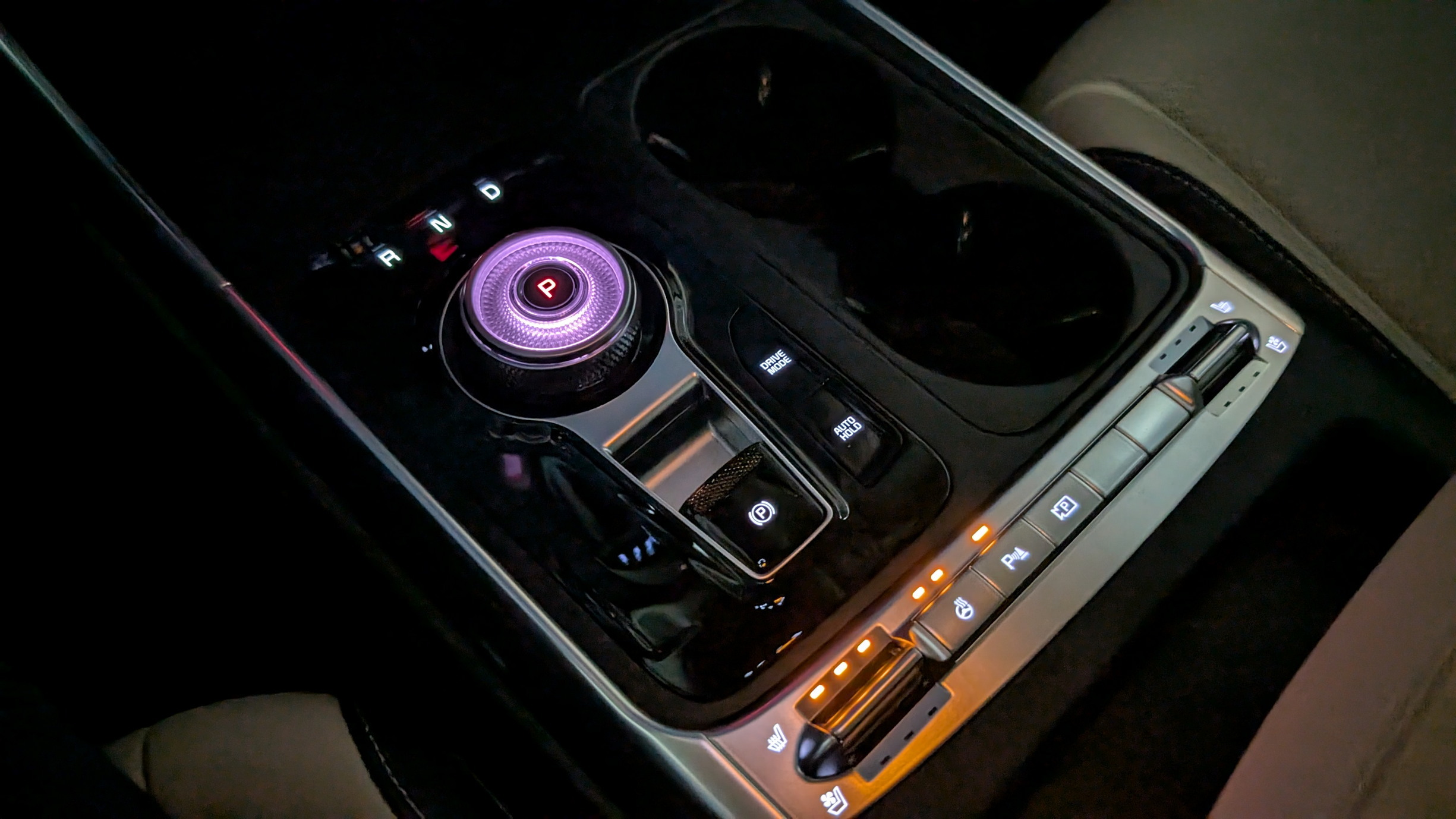 2025 Kia Carnival Hybrid Review: Smart Updates Make A Good Minivan Great