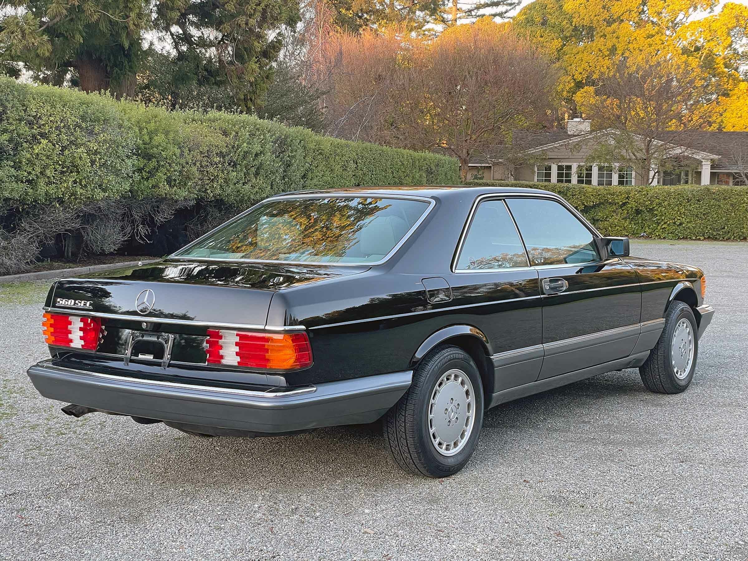 Mercedes 560SEC 00010