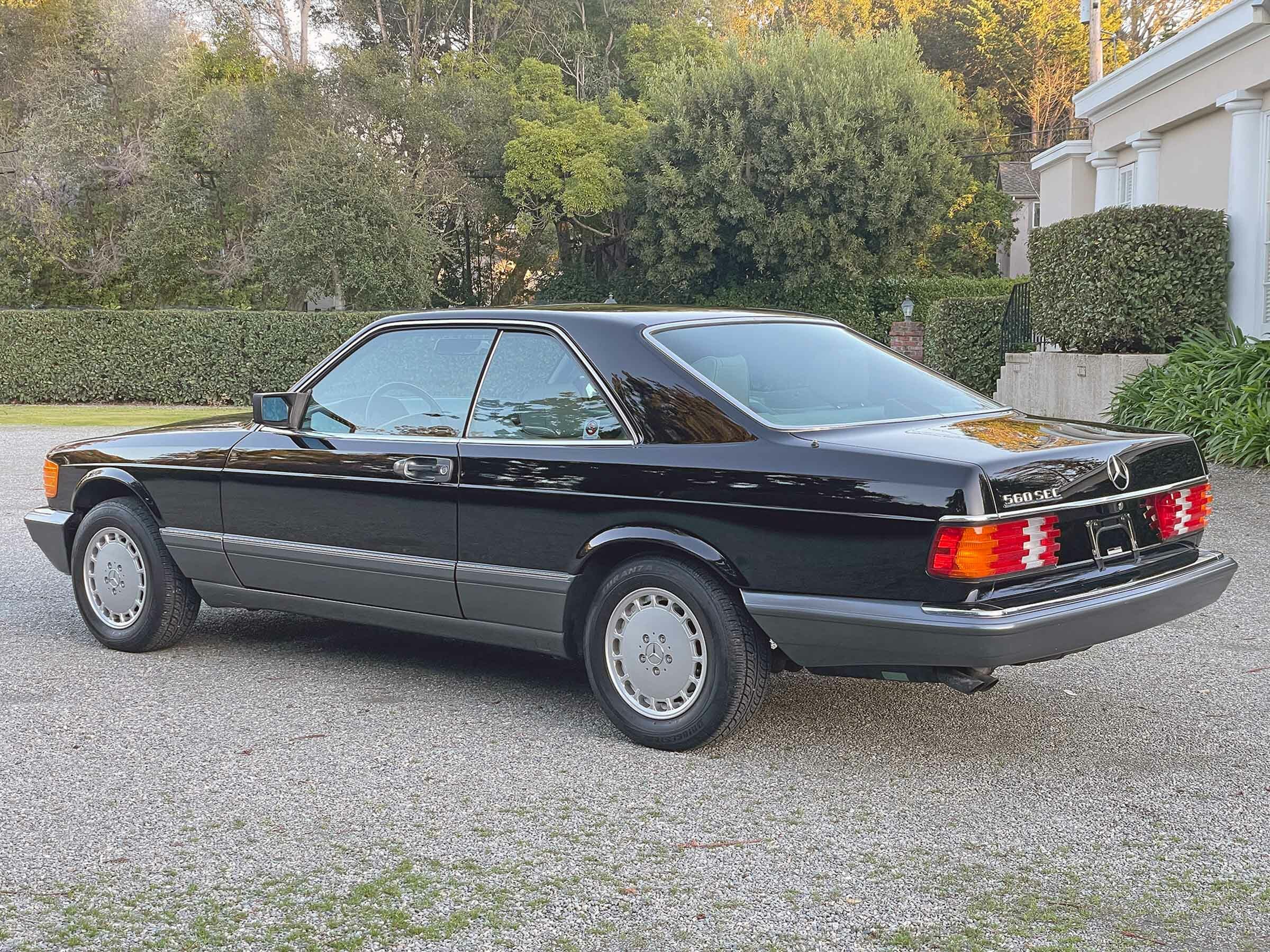 Mercedes 560SEC 00011