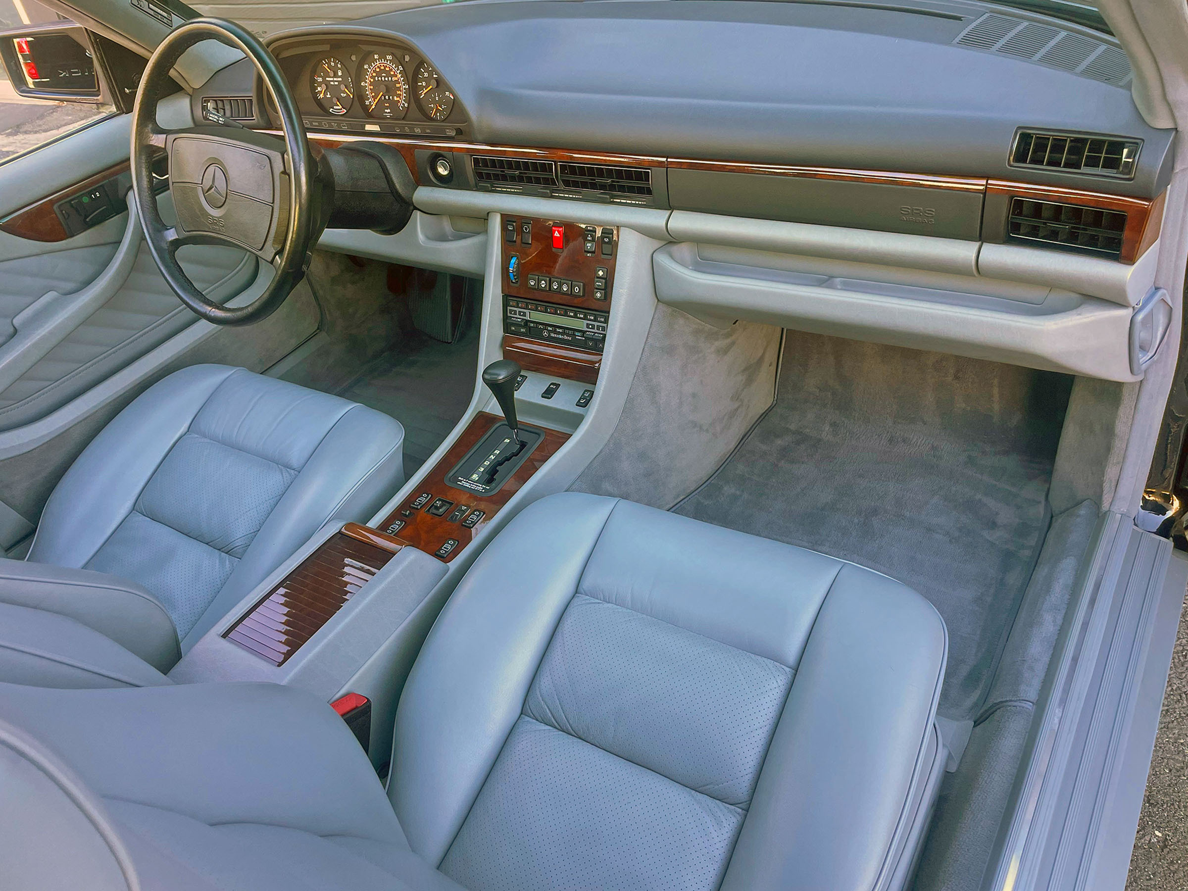 Mercedes 560SEC 00018