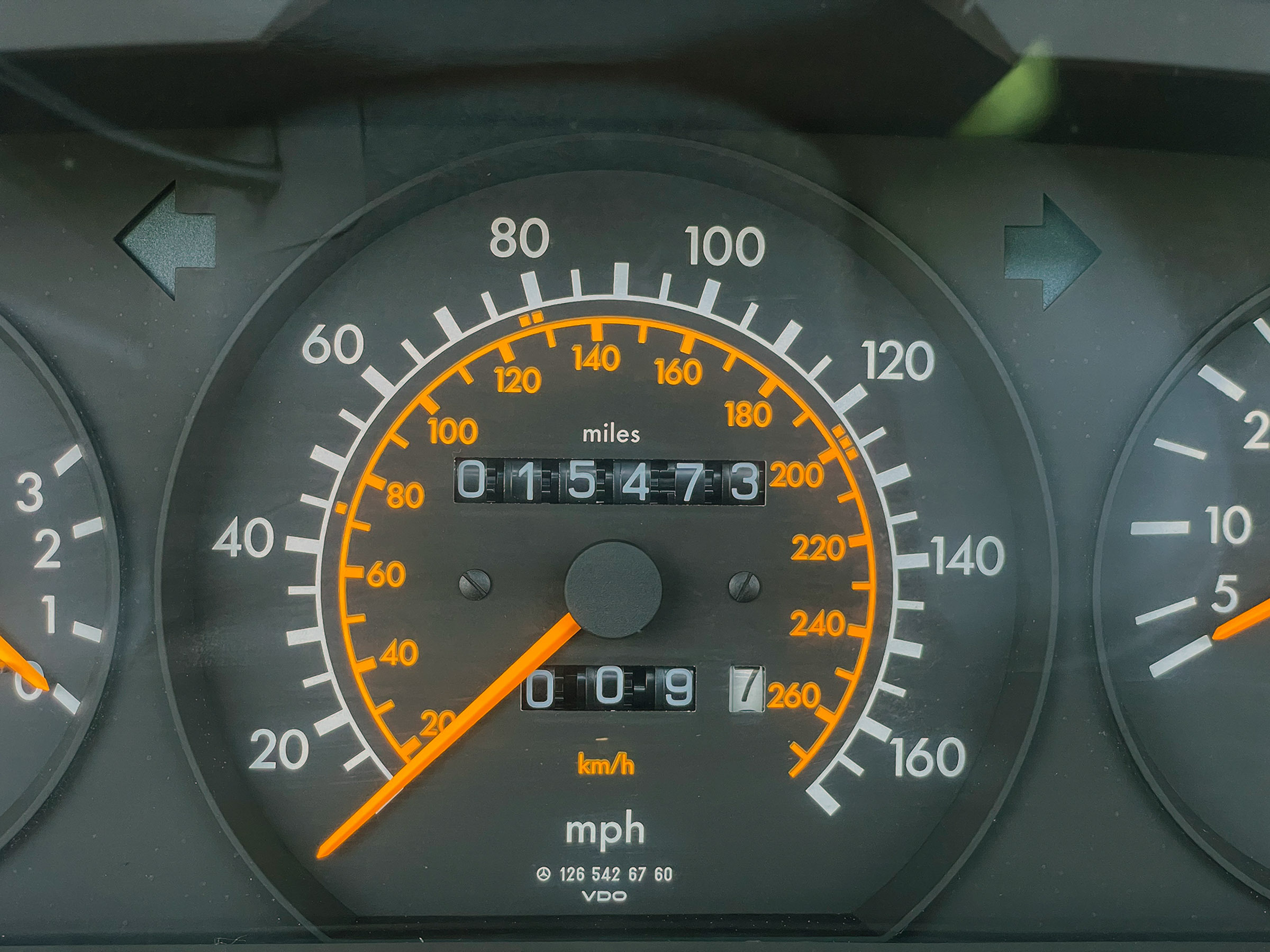 Mercedes 560SEC 00022