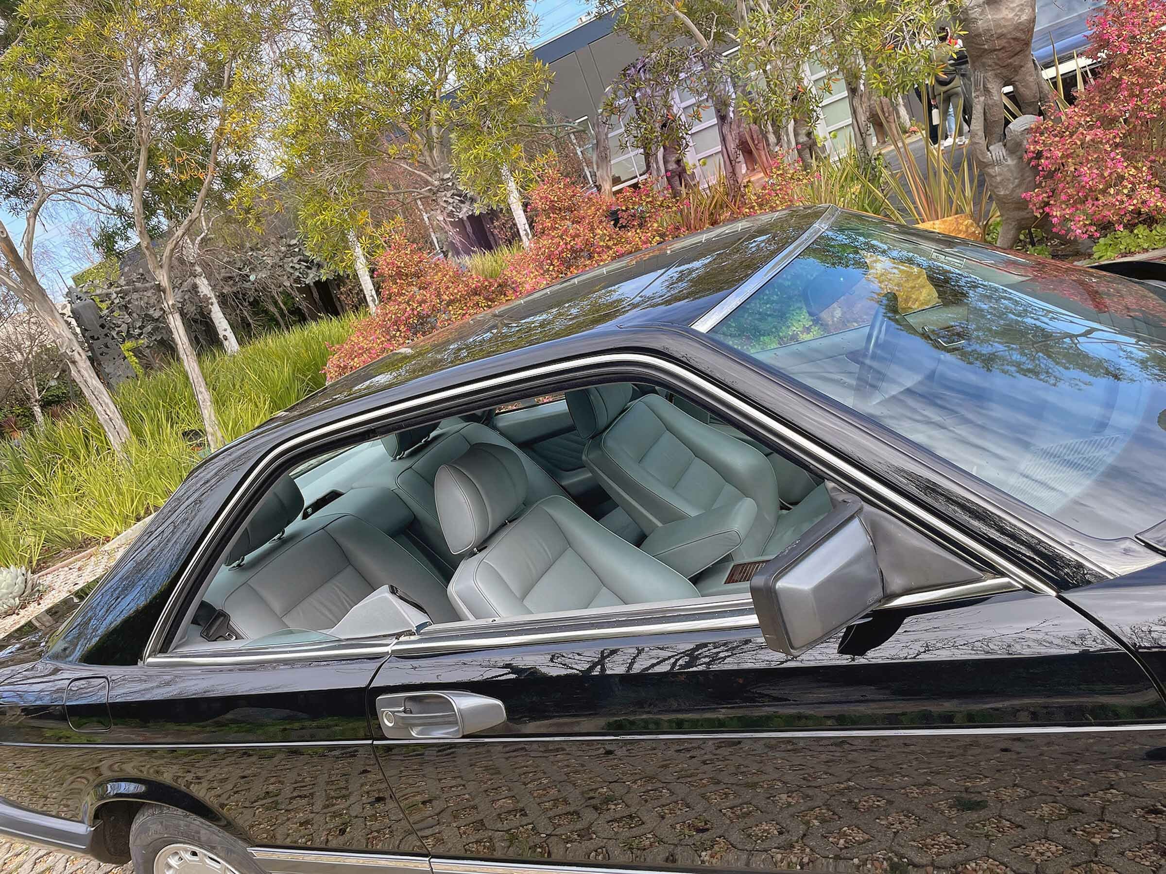 Mercedes 560SEC 00027