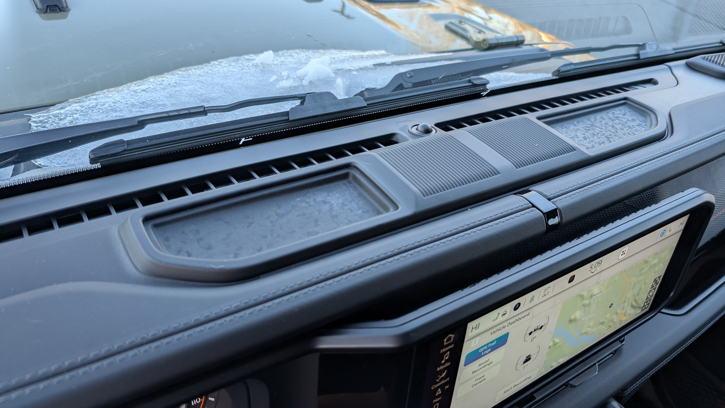 2025 Jeep Gladiator Rubicon for Carscoops by Stephen Rivers 44