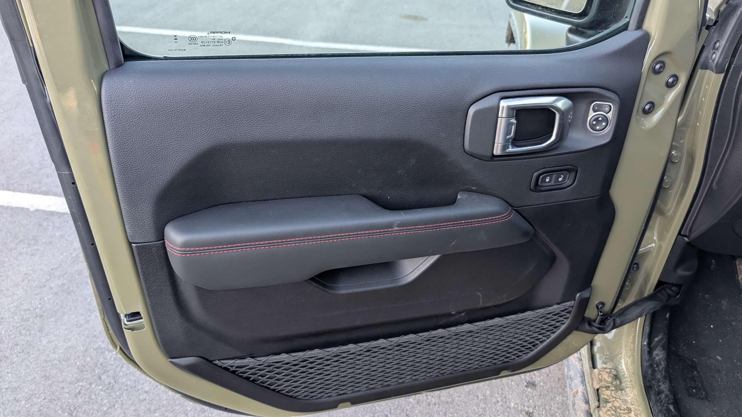 2025 Jeep Gladiator Rubicon for Carscoops by Stephen Rivers 47