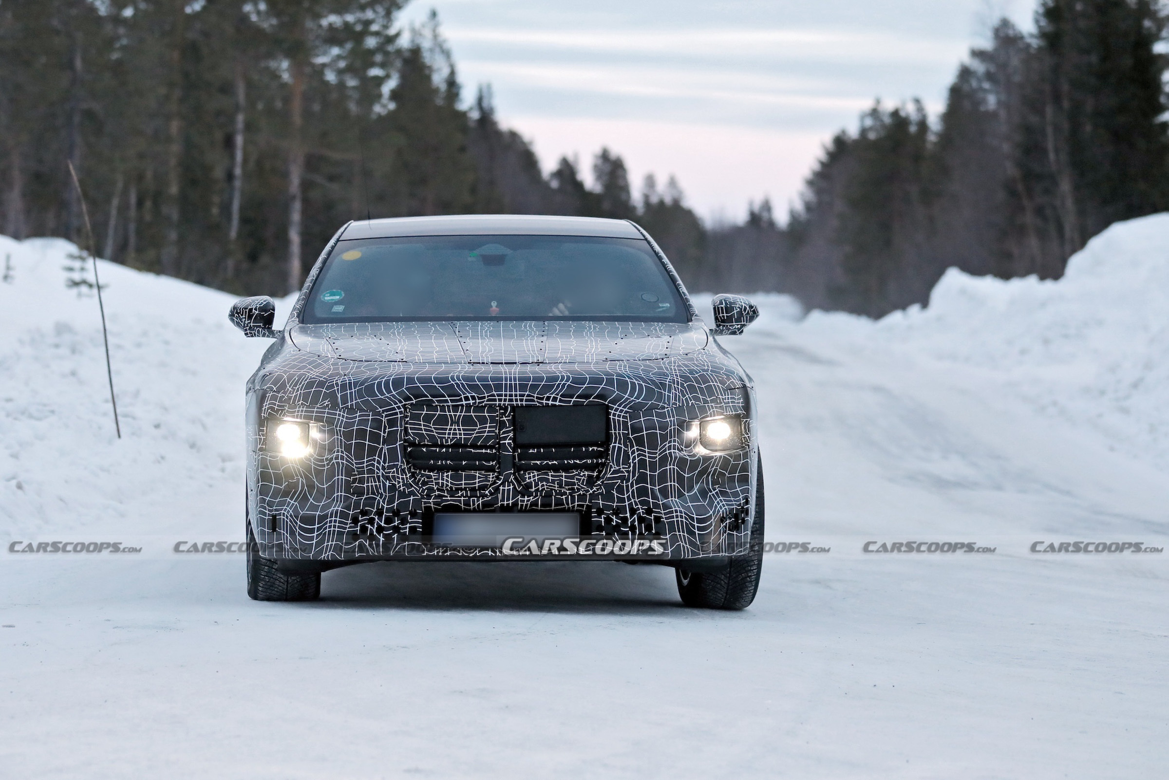BMW 7-Series scoop 00004