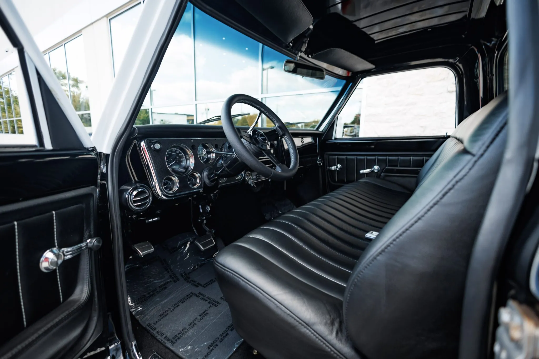 Chevrolet C10 Restomod - 10