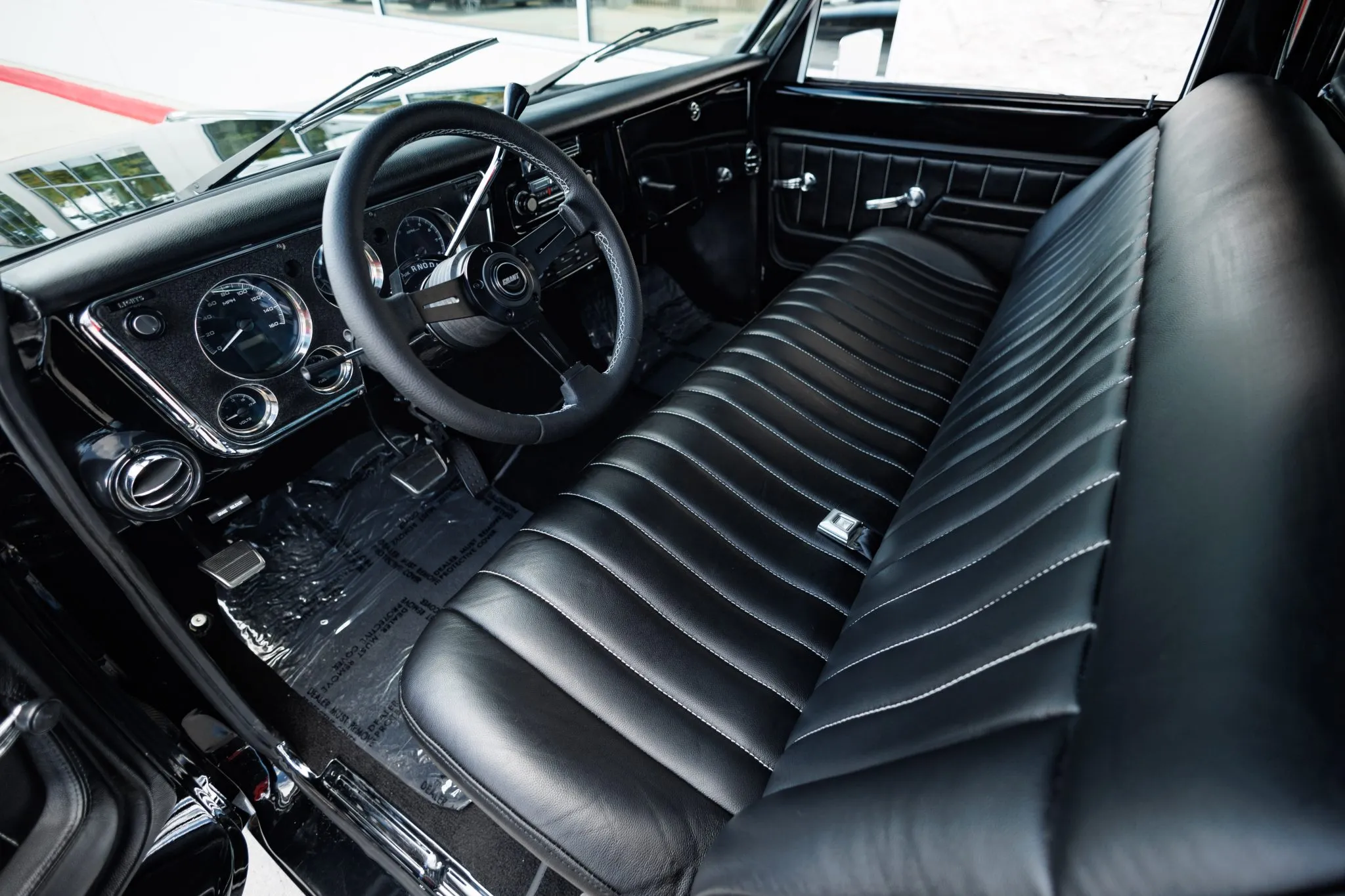 Chevrolet C10 Restomod - 11