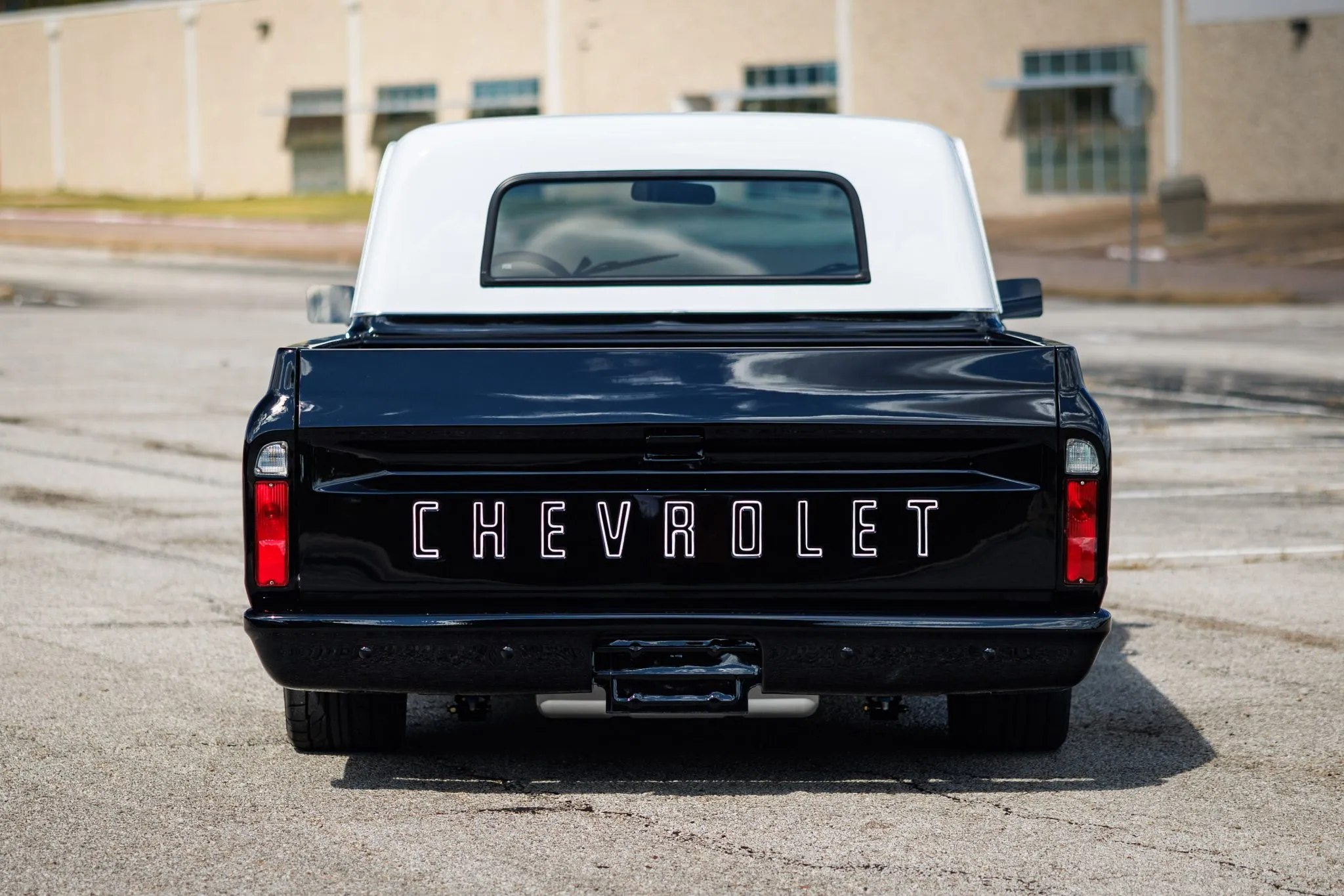 Chevrolet C10 Restomod - 4