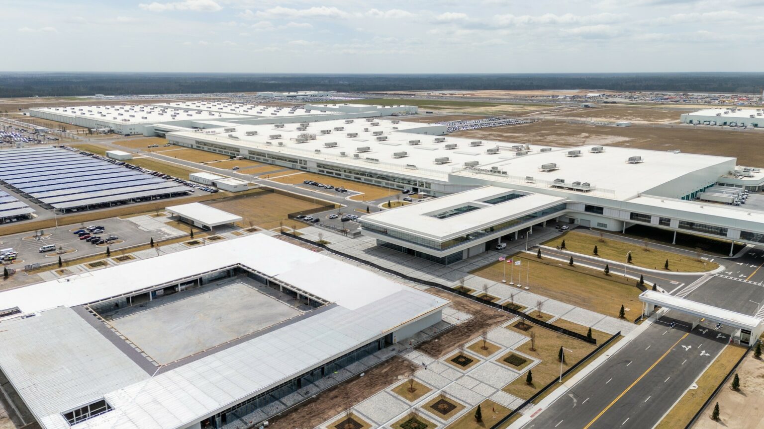 Hyundai’s Georgia EV Plant Starts Ioniq 9 Production Just In Time For ...