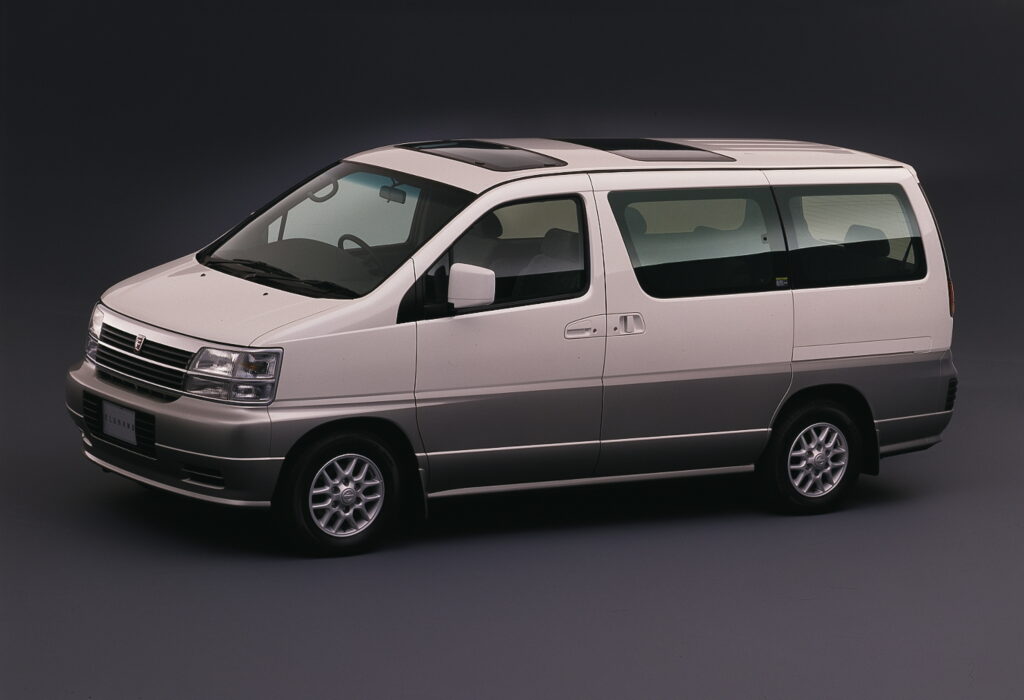  Nissan Turns Futuristic Hyper Tourer Concept Into A Production Minivan