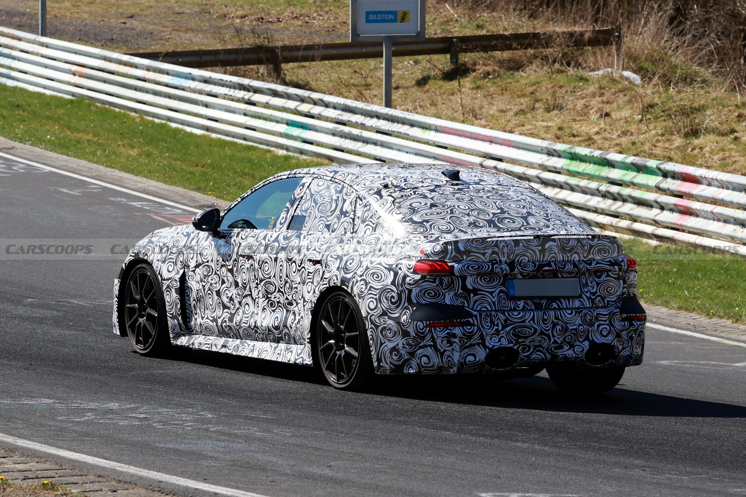 2026 Audi RS5 428 211