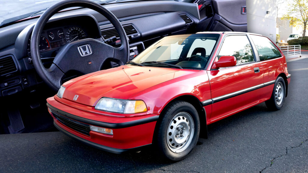  A 200k-Mile, 34-Year-Old Honda Civic Si Sold For S2000 Money