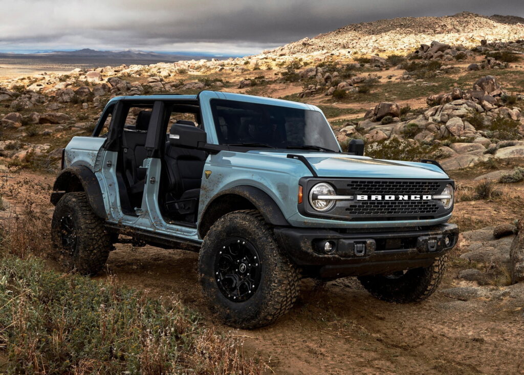  Ford Warns Two Bronco Owners To Stop Driving Right Now