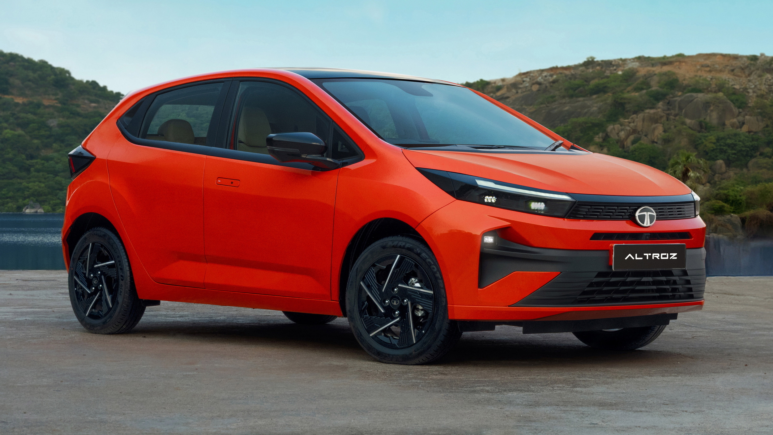 2025 Tata Altroz (2) copy