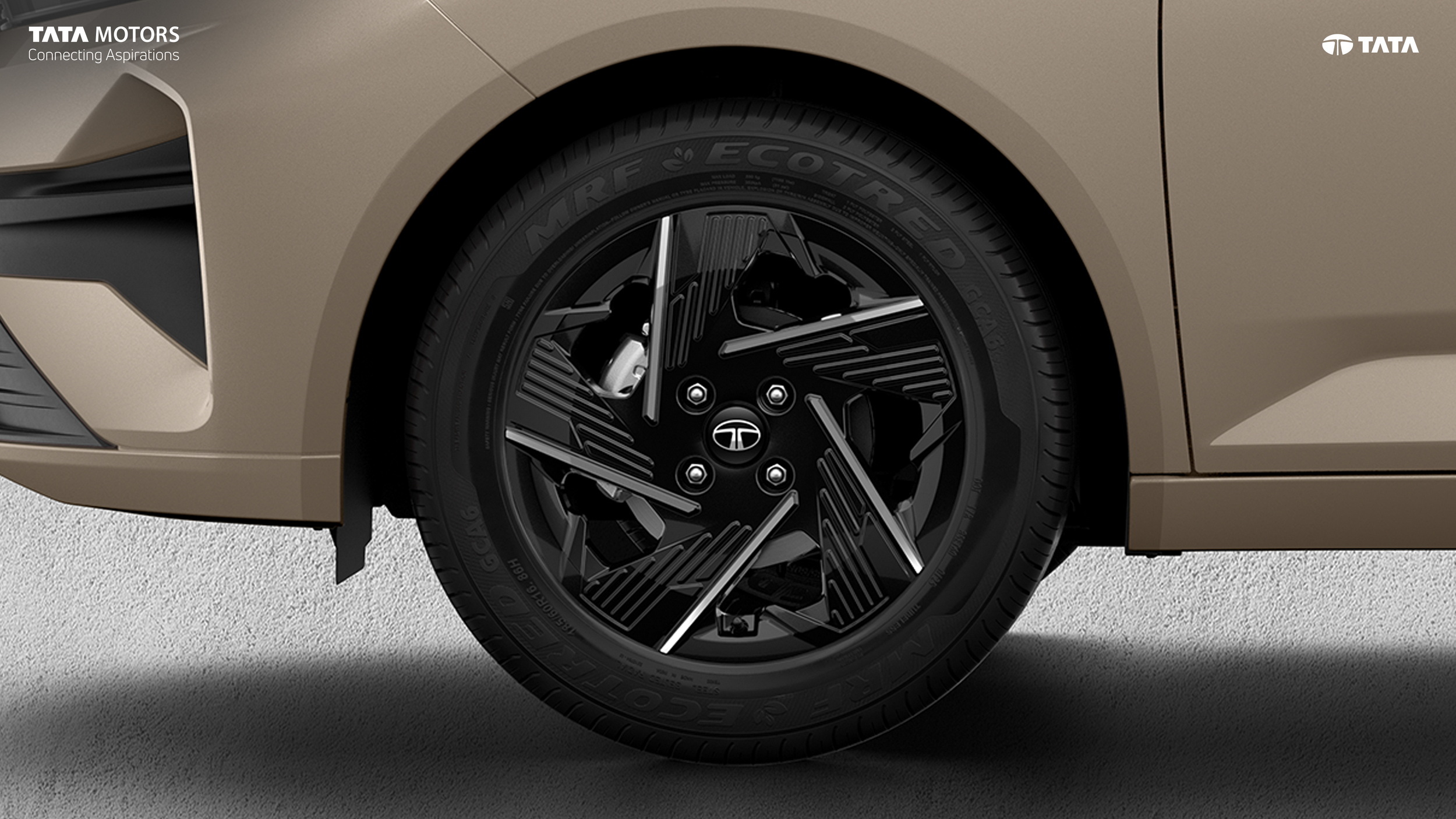 2025 Tata Altroz (8)