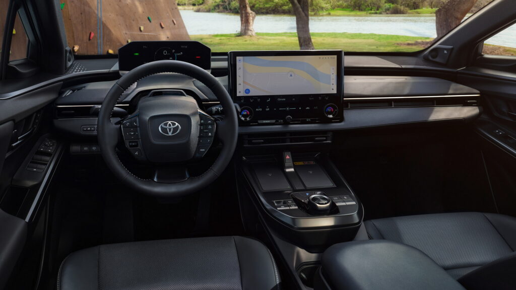  40,000 RAV4s Sell Every Month In The US, But An Electric Version Isn&rsquo;t Coming