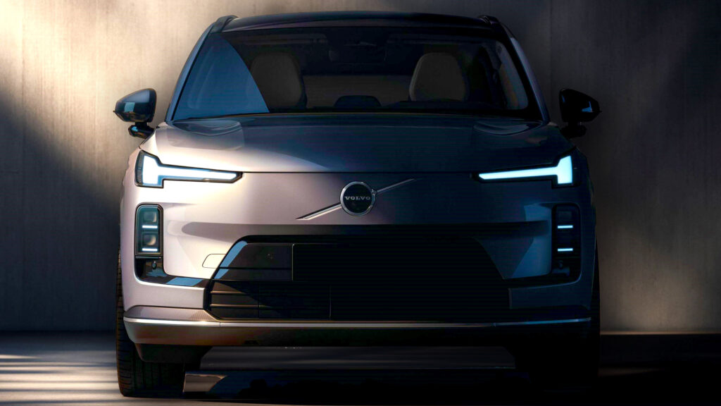 Volvo XC70 Returns But Not How You Remember It